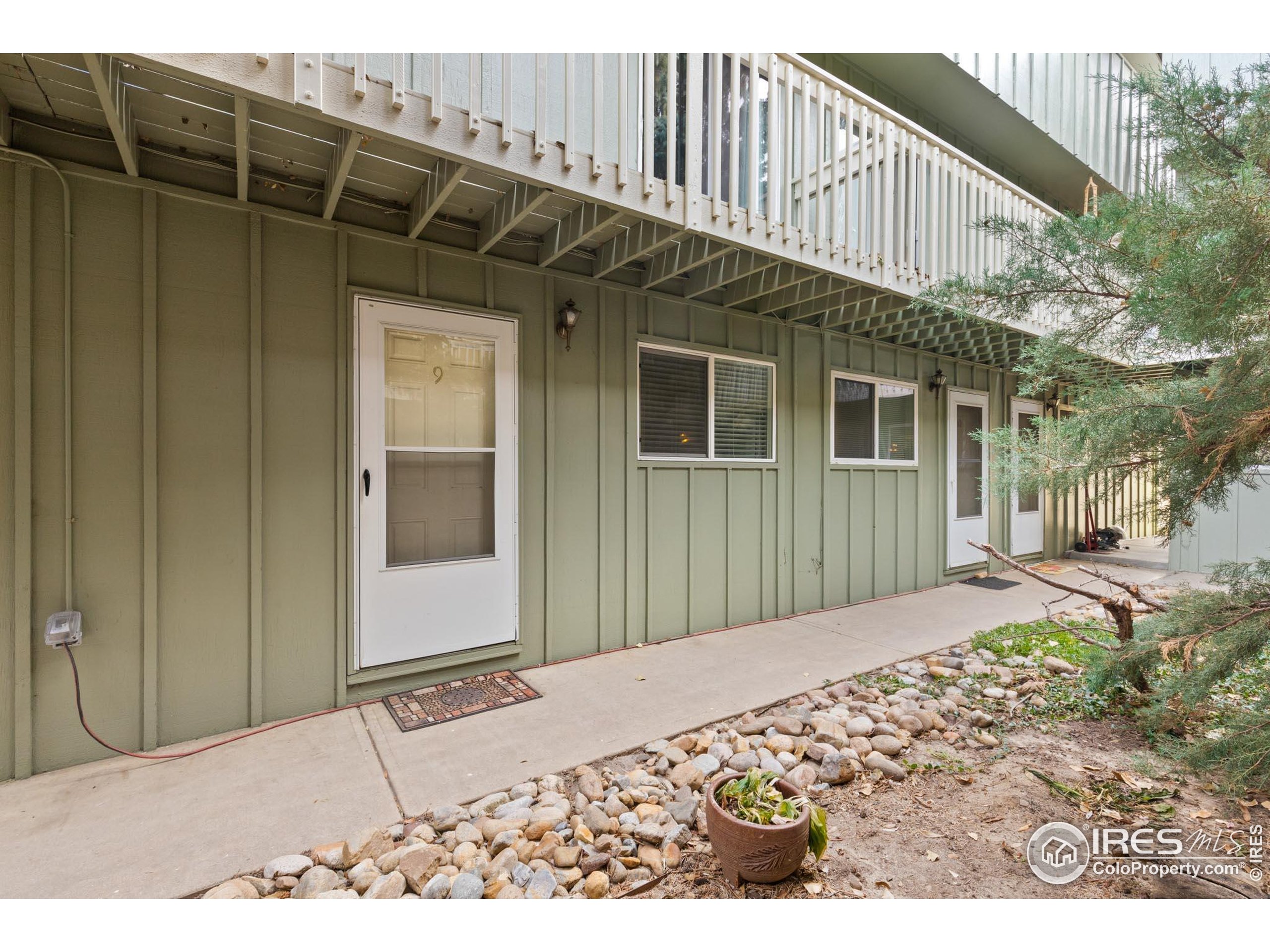 1615 Cottonwood Dr