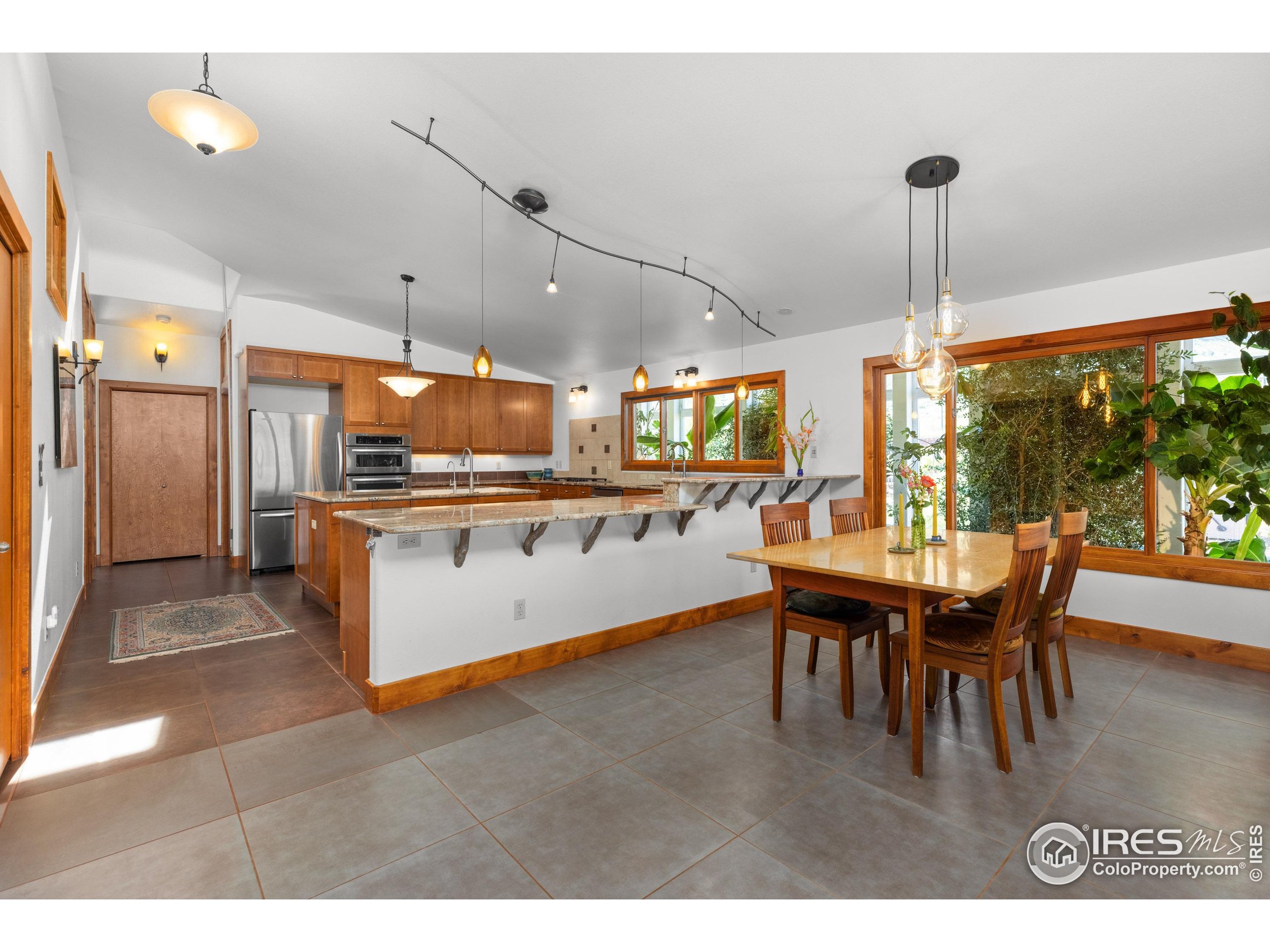 108 Lonestar Rd
