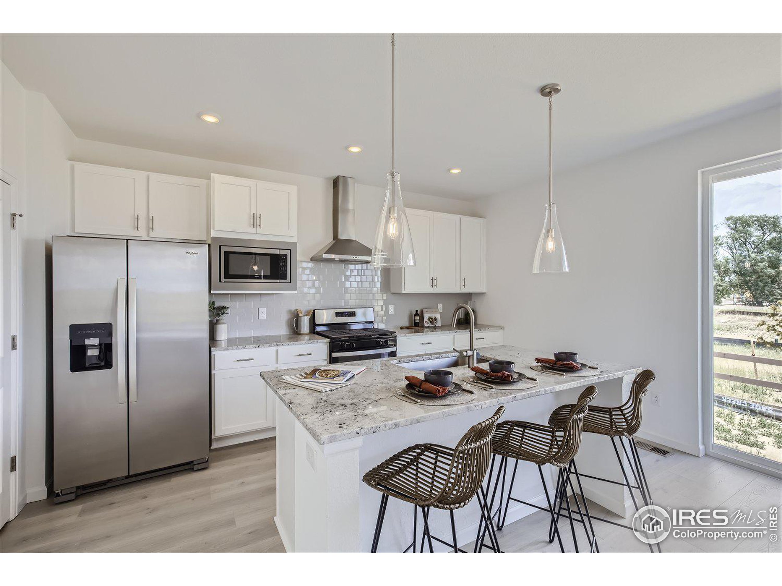2711 Crystal Springs Ln