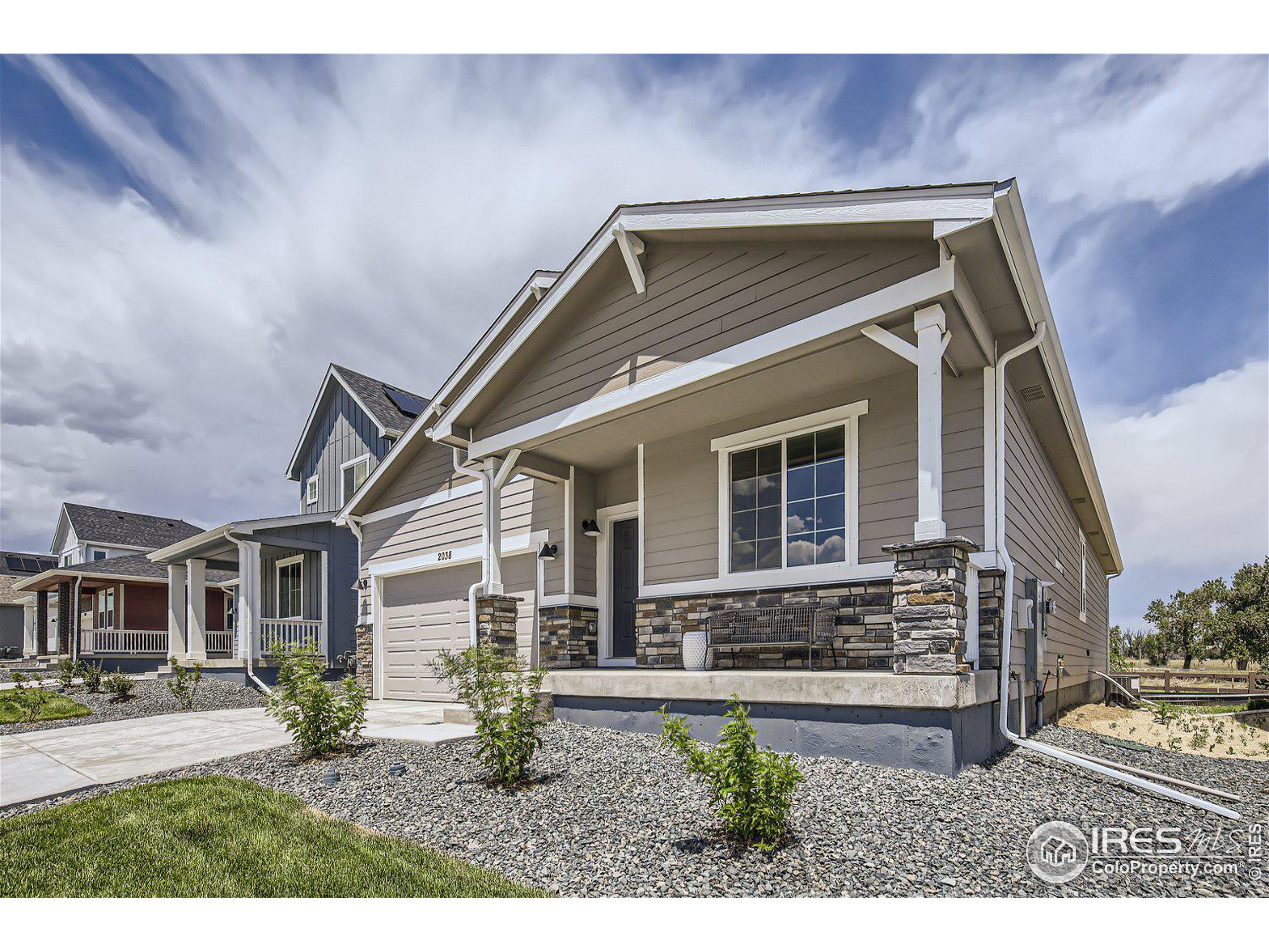 2711 Crystal Springs Ln