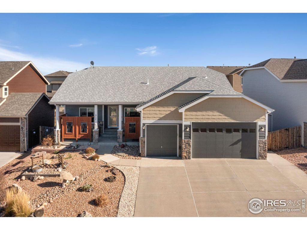 Photo of 317 Kirkland Ln, Johnstown, CO 80534 (MLS # 1047940)