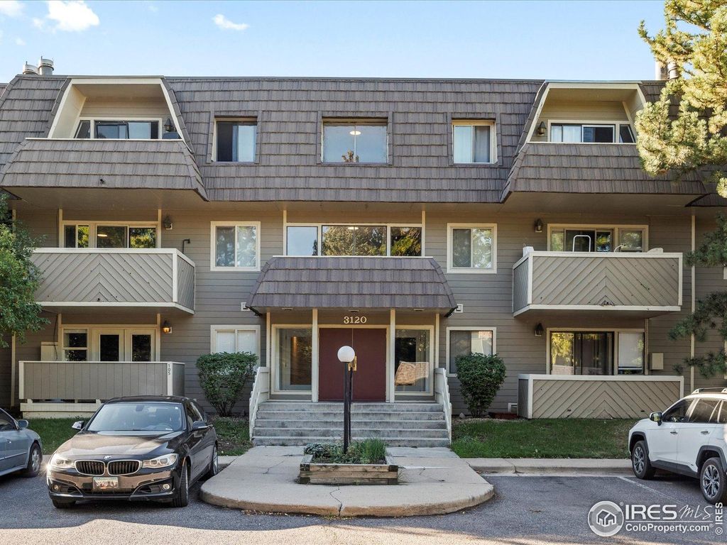 Photo of 3120 Corona Trl 301, Boulder, CO 80301 (MLS # 1045538)