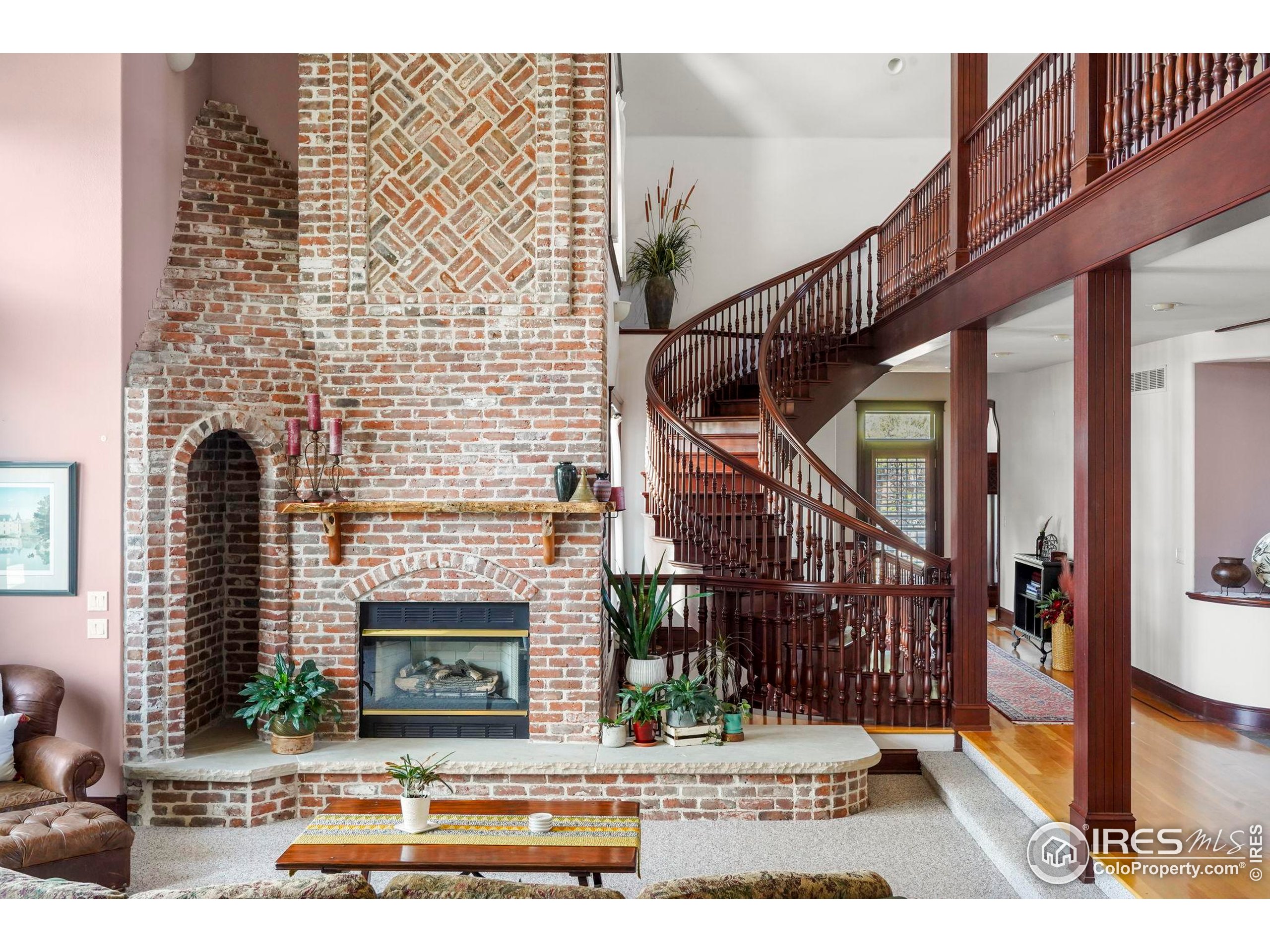 7733 Park Ridge Cir