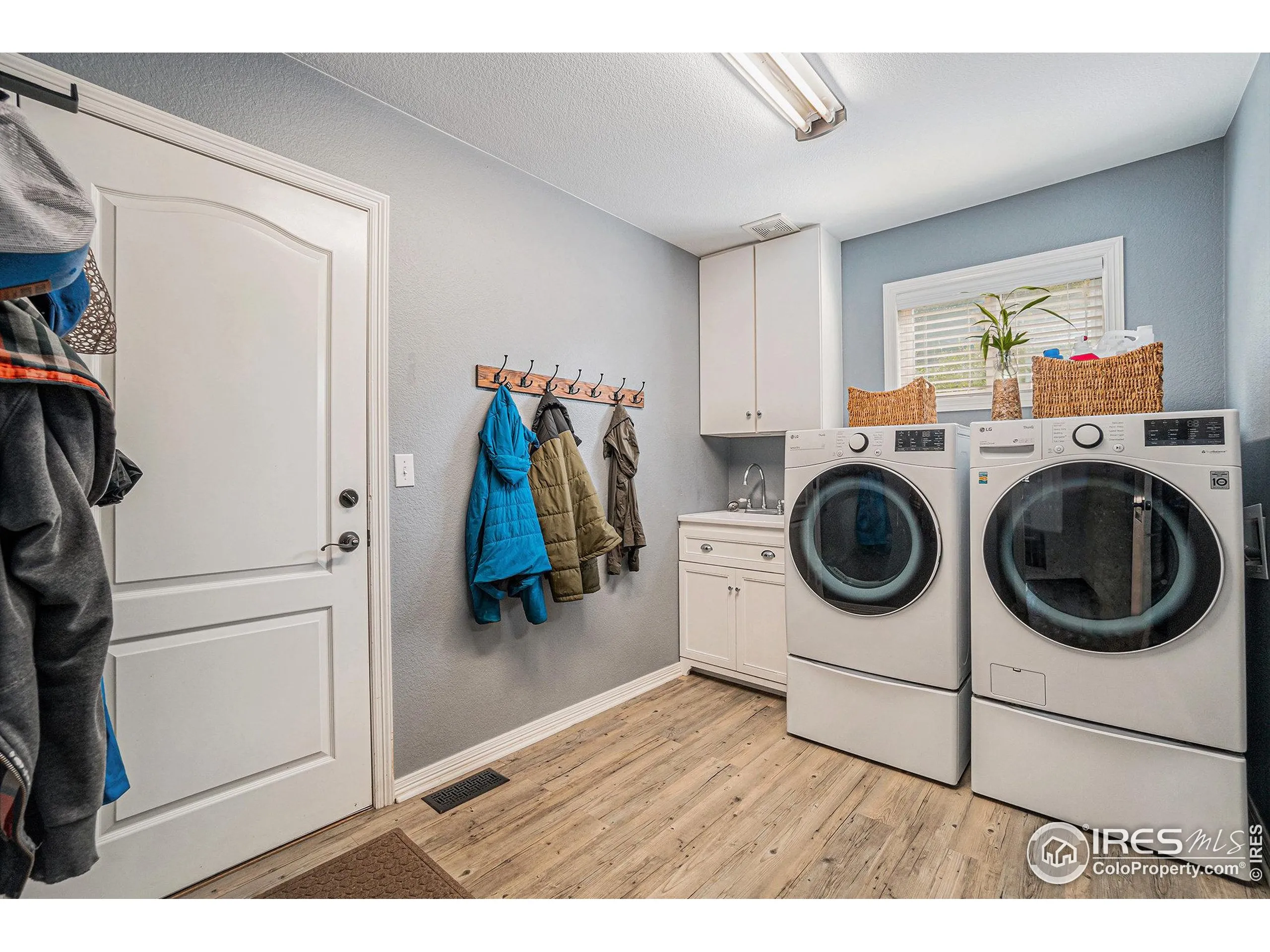 Fort Collins, Colorado 80528, United States, 5 Bedrooms Bedrooms, ,5 BathroomsBathrooms,Residential,Active,205731