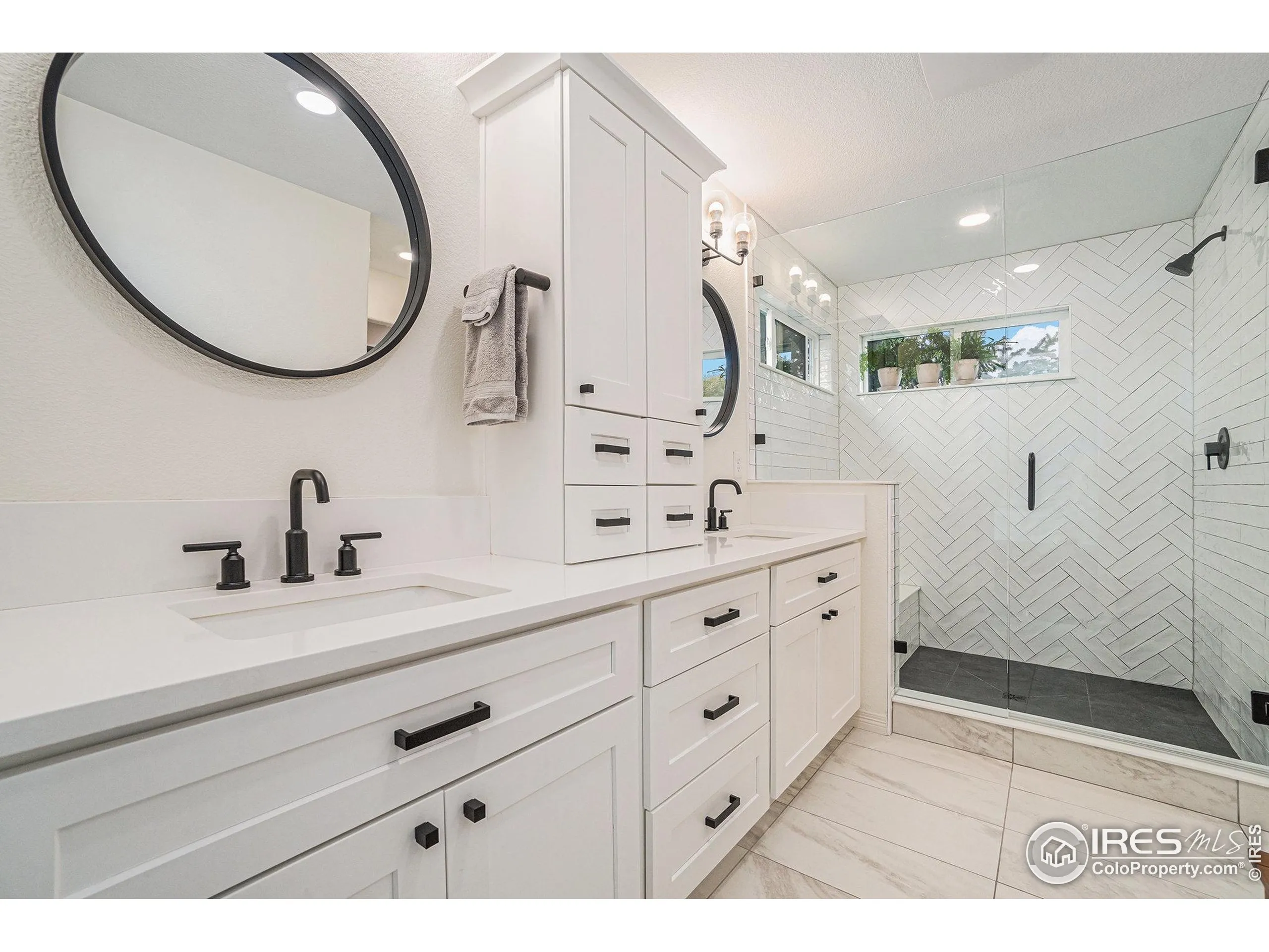 Fort Collins, Colorado 80528, United States, 5 Bedrooms Bedrooms, ,5 BathroomsBathrooms,Residential,Active,205731