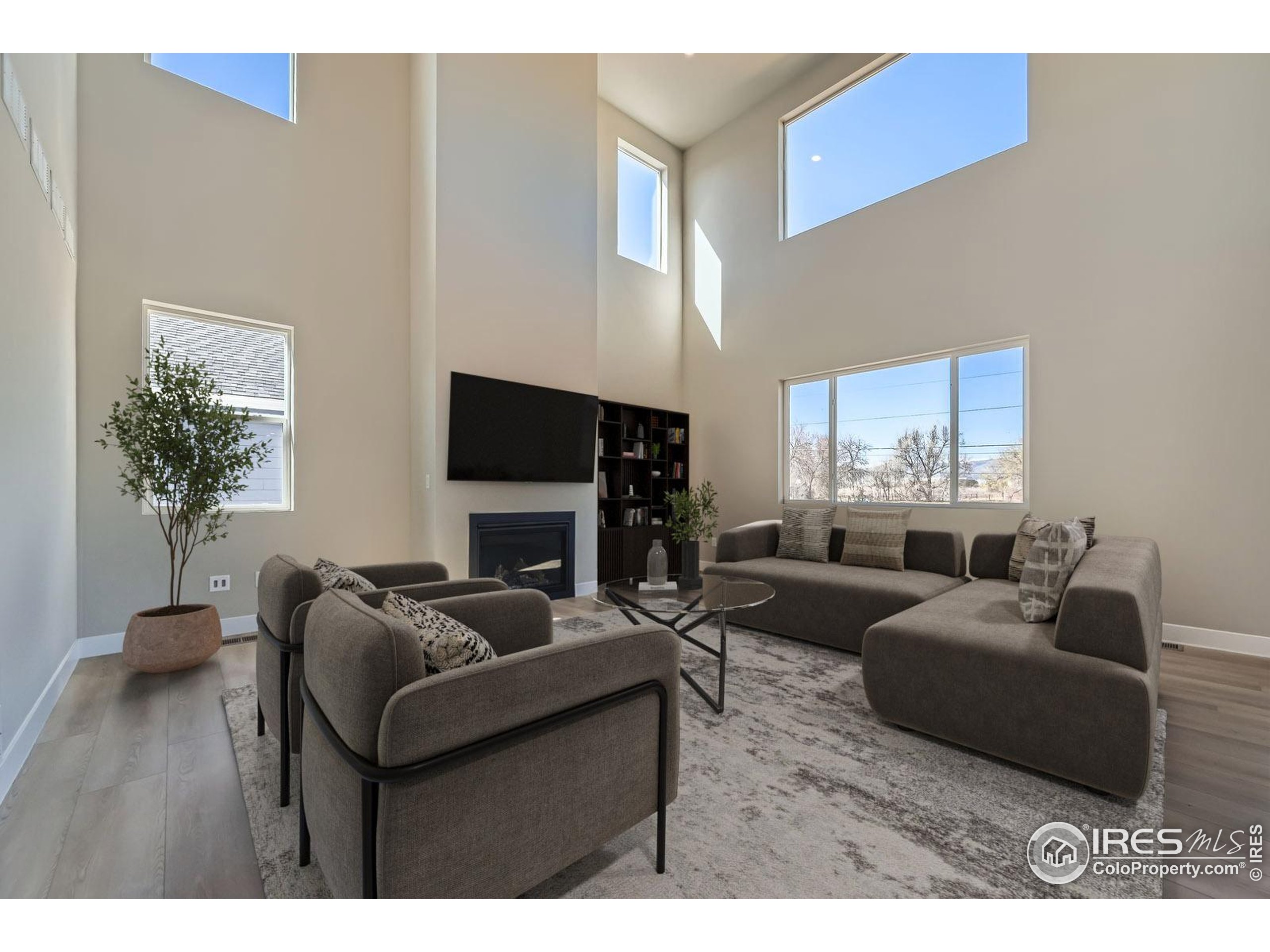 2710 Crystal Springs