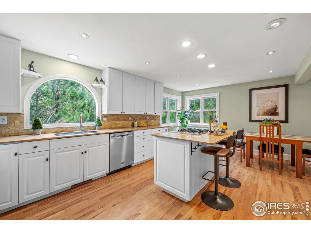 Photo of 301 Valley Ln, Boulder, CO 80302 (MLS # 1041602)