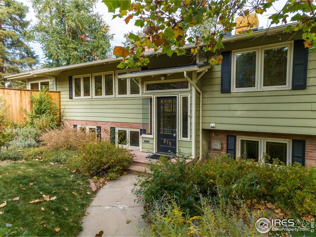 Photo of 875 Aurora Ave, Boulder, CO 80302 (MLS # 1001374)