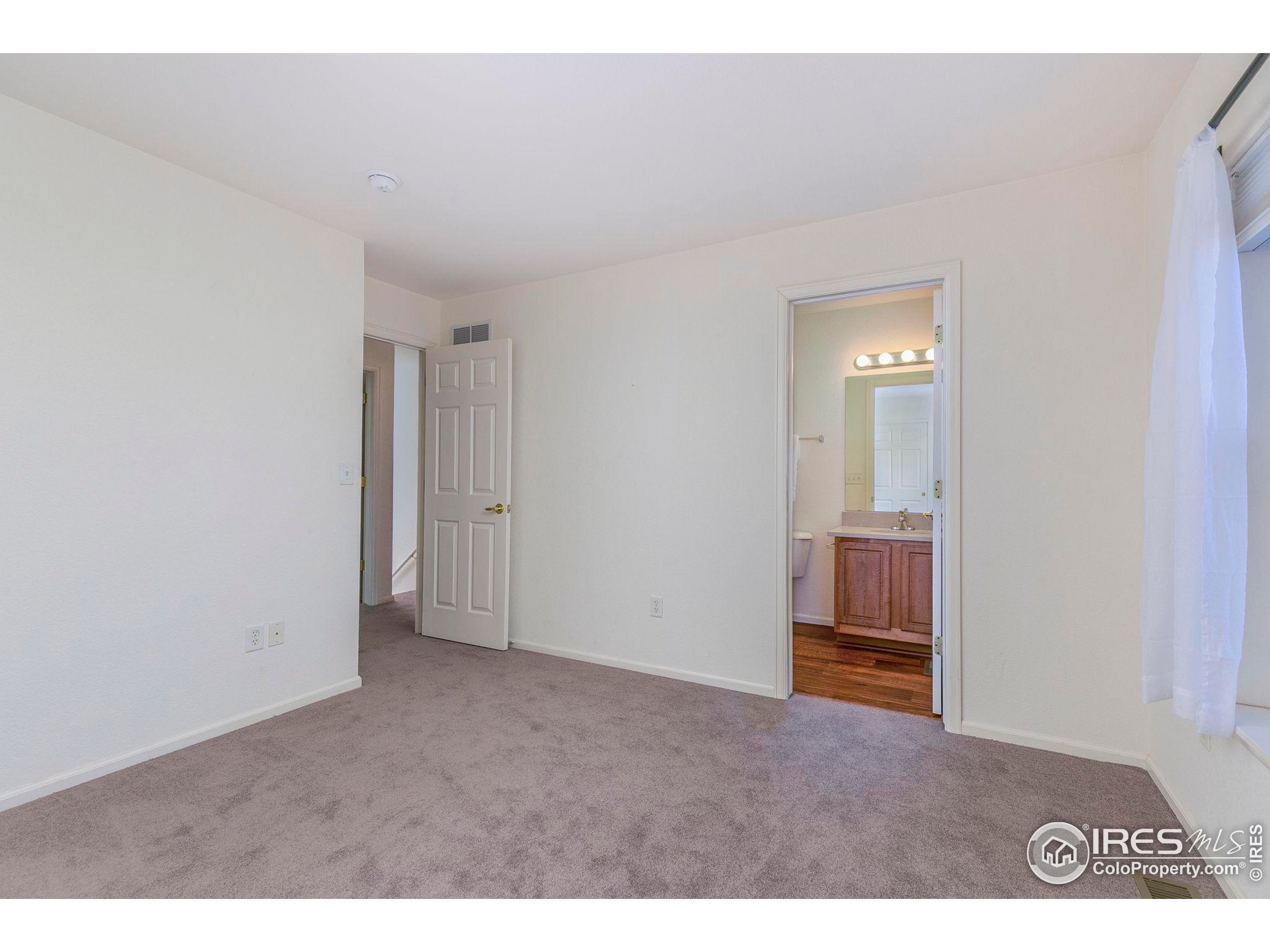 Photo 17 of 28 of 2225 Watersong Cir townhome