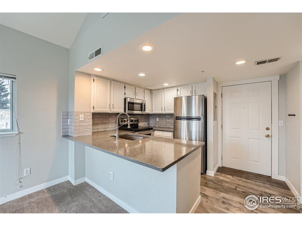 Photo of 935 Broadway St 202, Boulder, CO 80302 (MLS # 1012481)