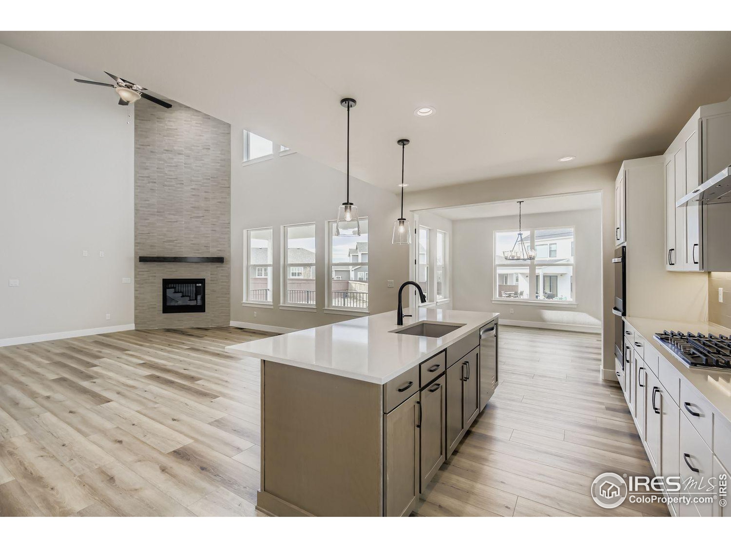 1732 Center Pivot Dr