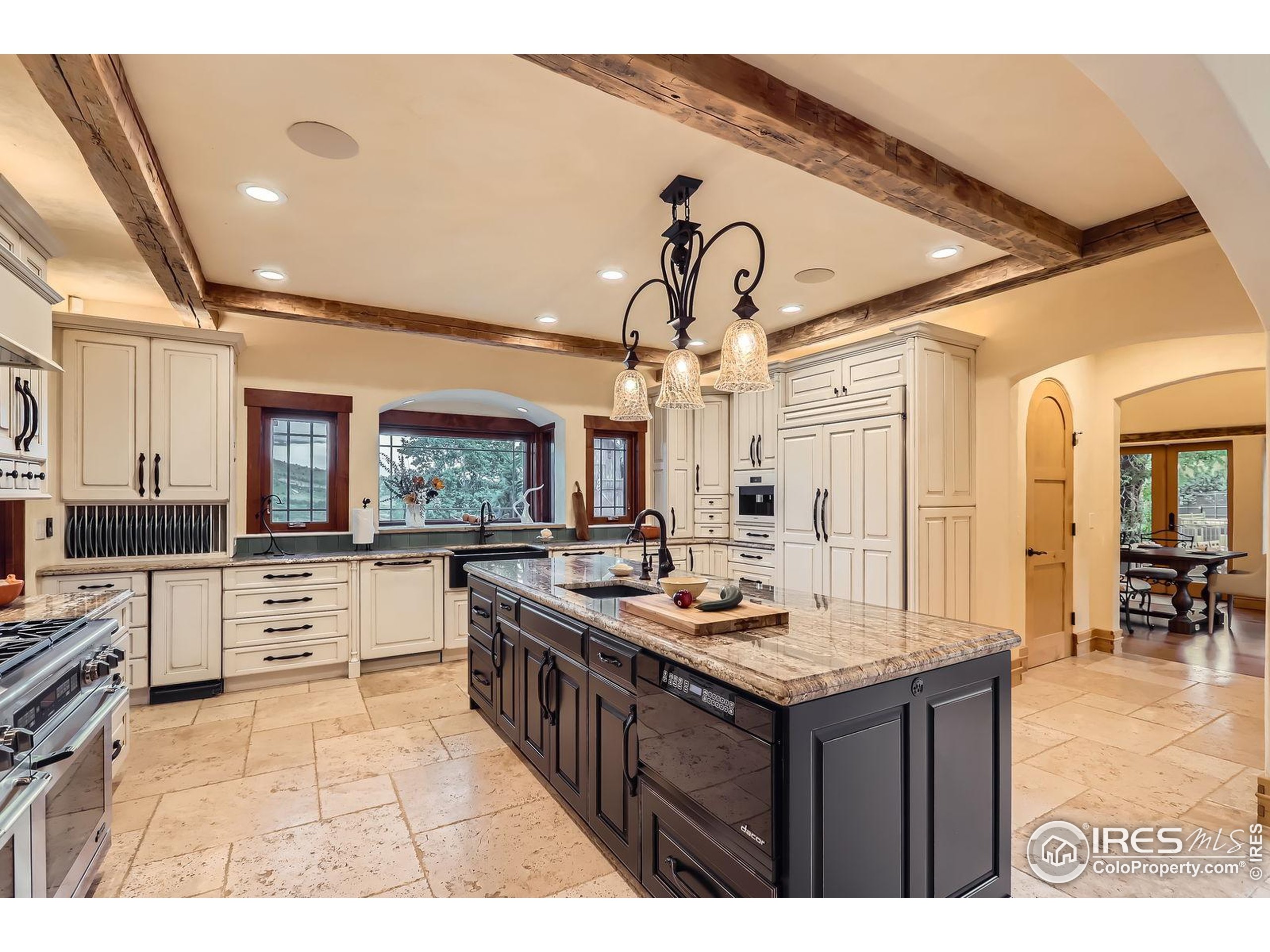 1570 County Road 37E