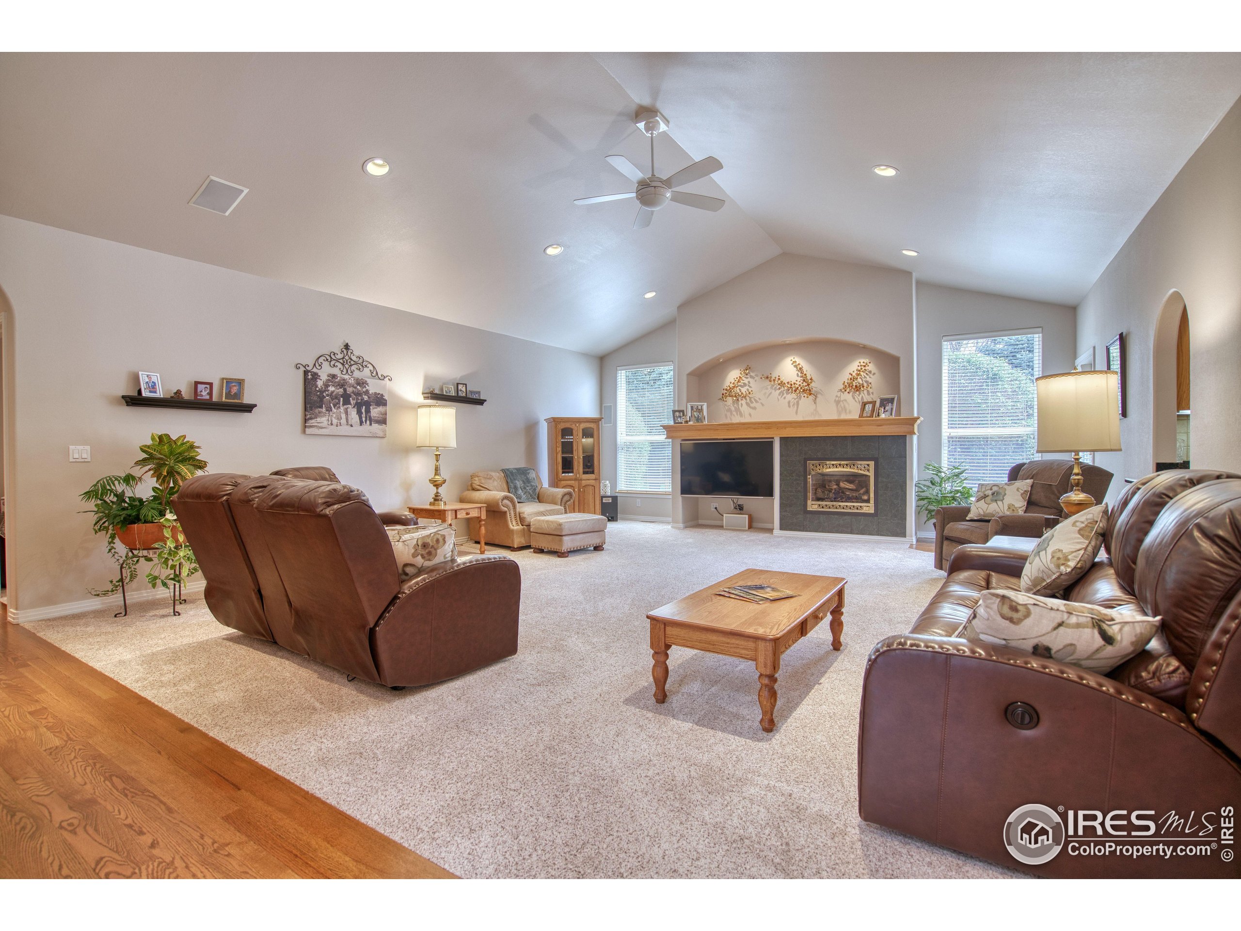 2050 Emerald Dr