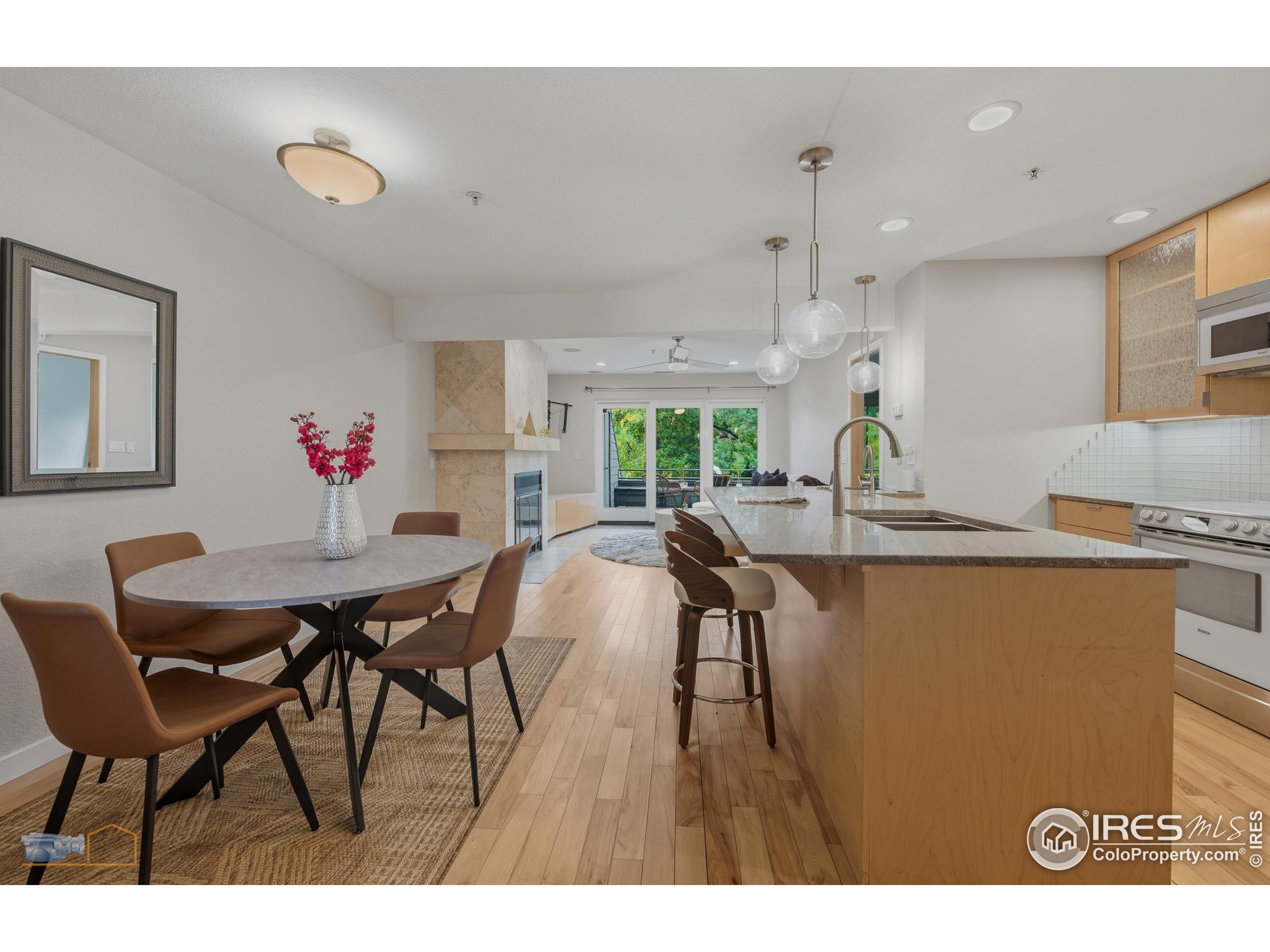 854 Walnut St D