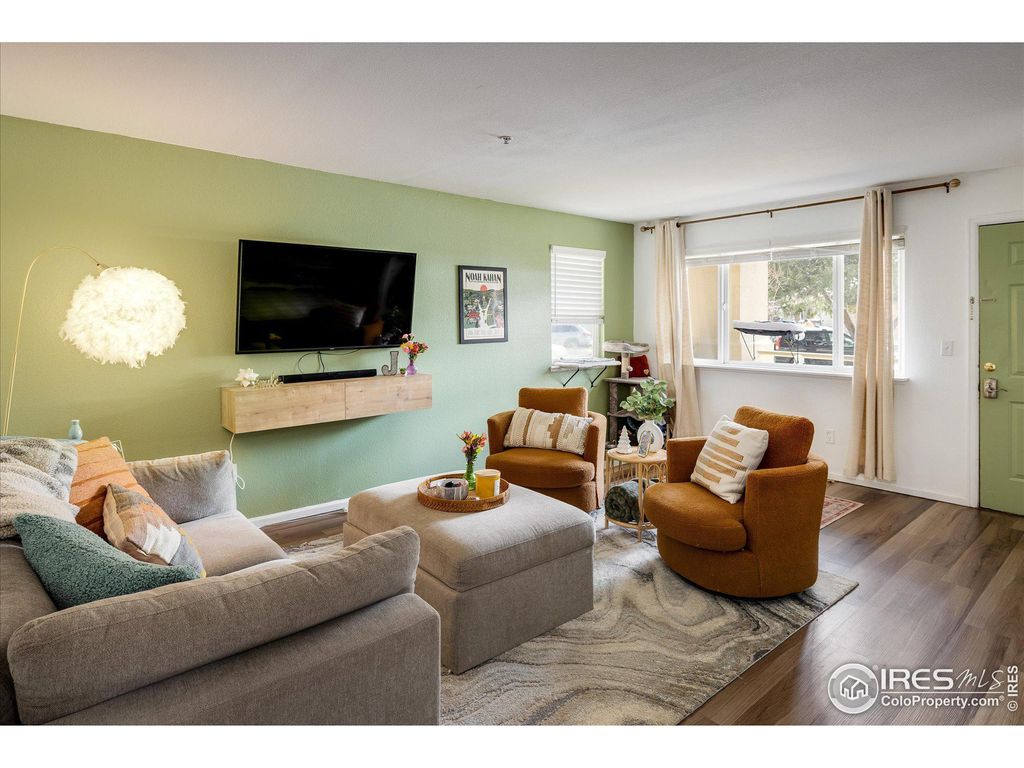 Photo of 935 Broadway St 104, Boulder, CO 80302 (MLS # 1005850)