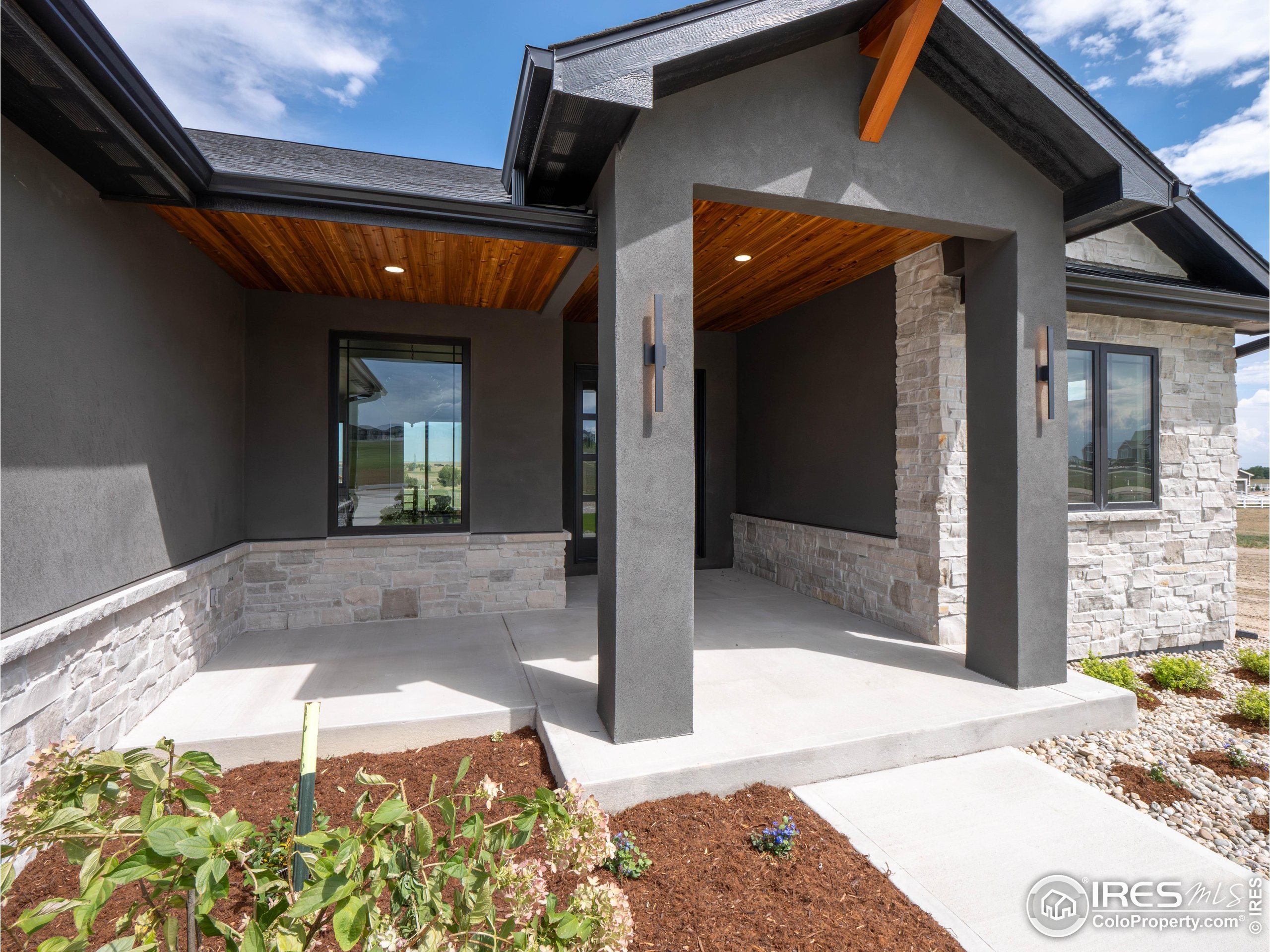 2550 Branding Iron Dr