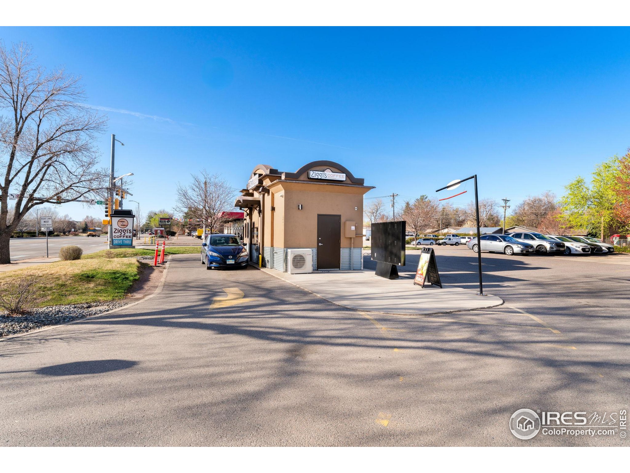 1221 S Main St
