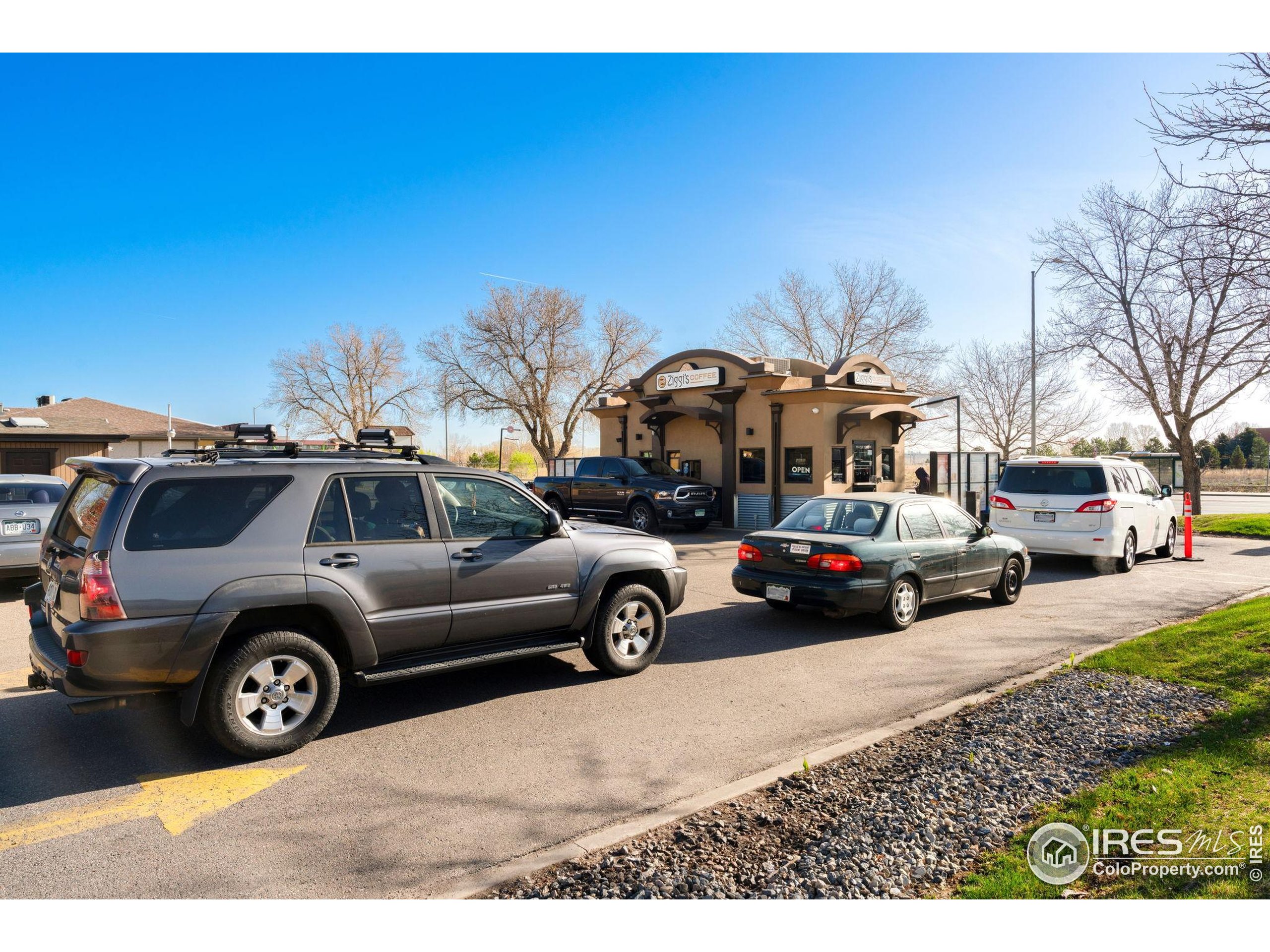 1221 S Main St