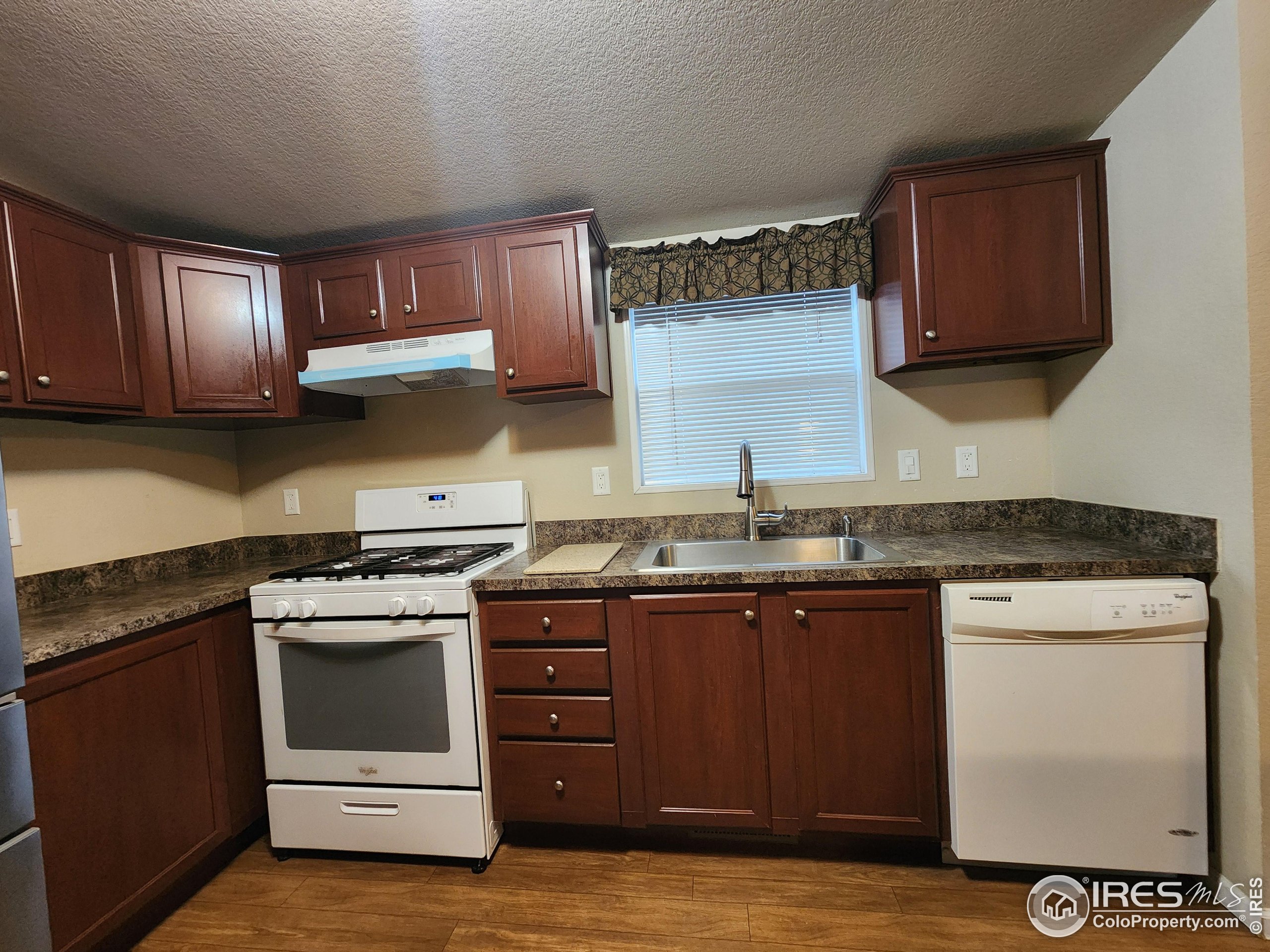 285 Skylark Cir