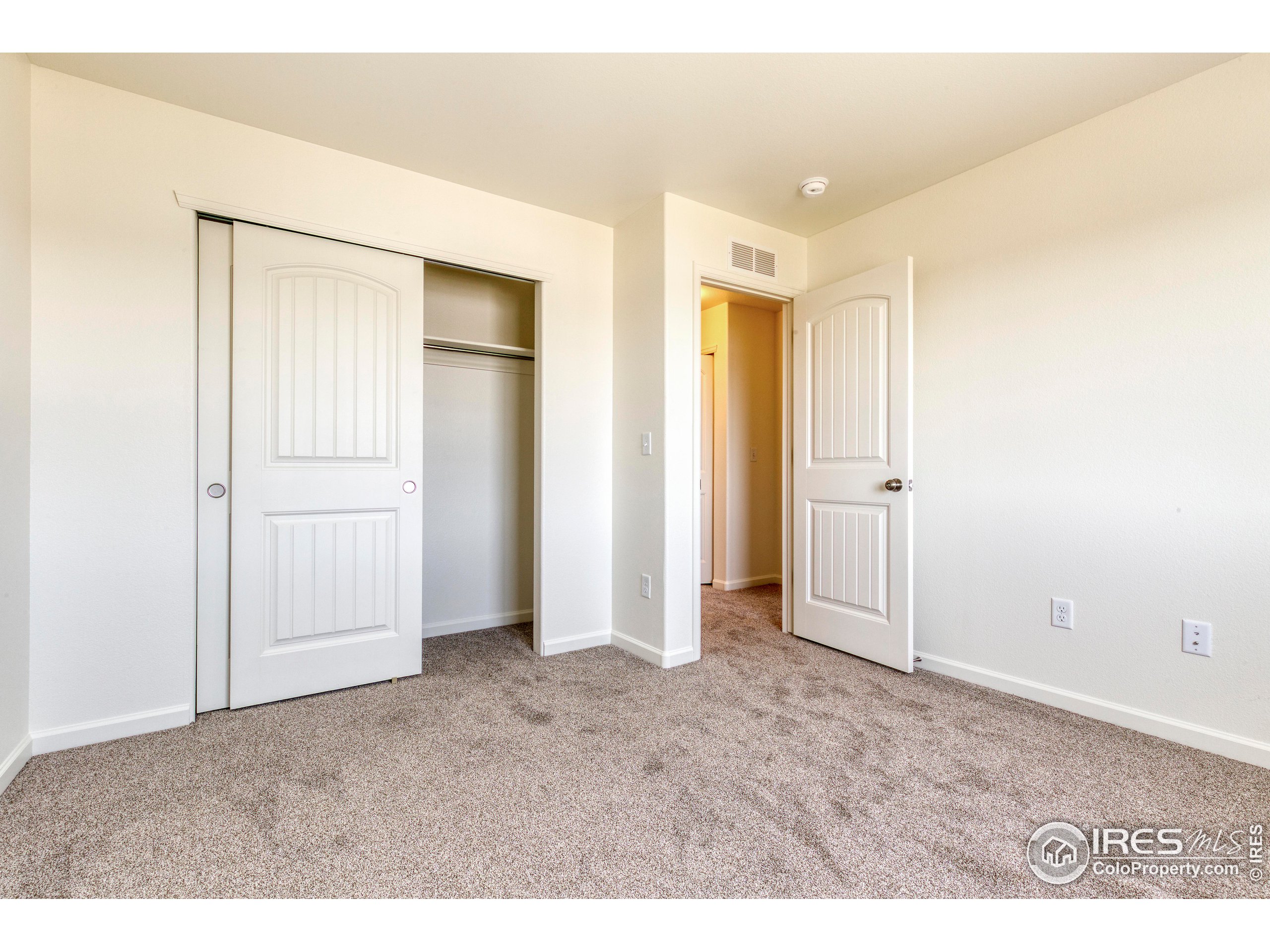Photo 8 of 11 of 4355 24th St Rd 3702 condo