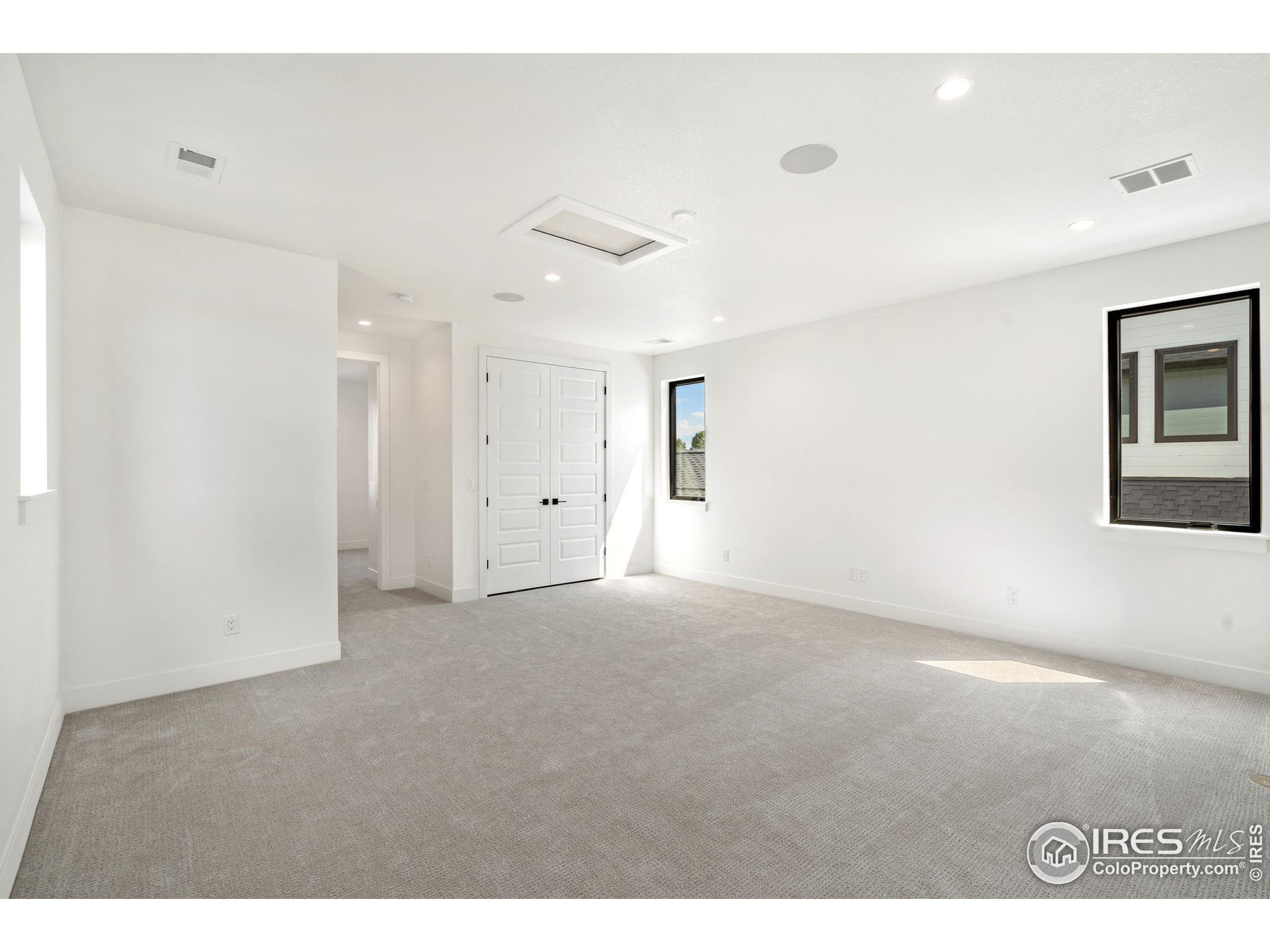 Photo 18 of 26 of 1771 Barefoot Dr house