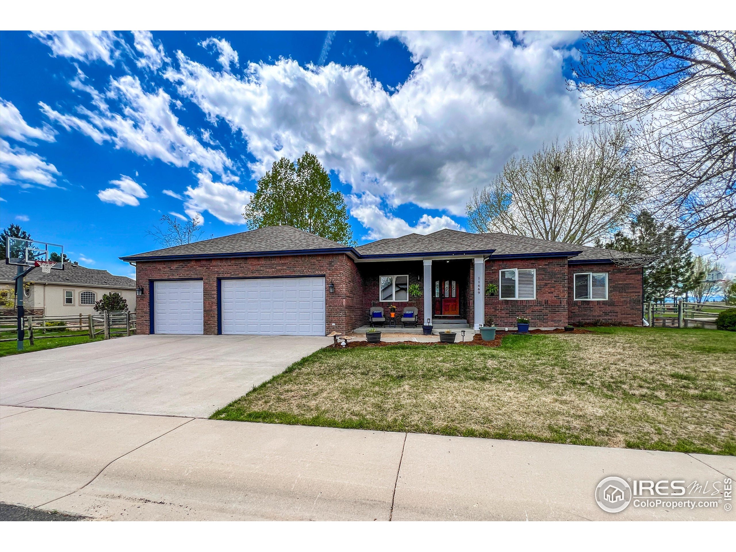 11669 Montgomery Cir