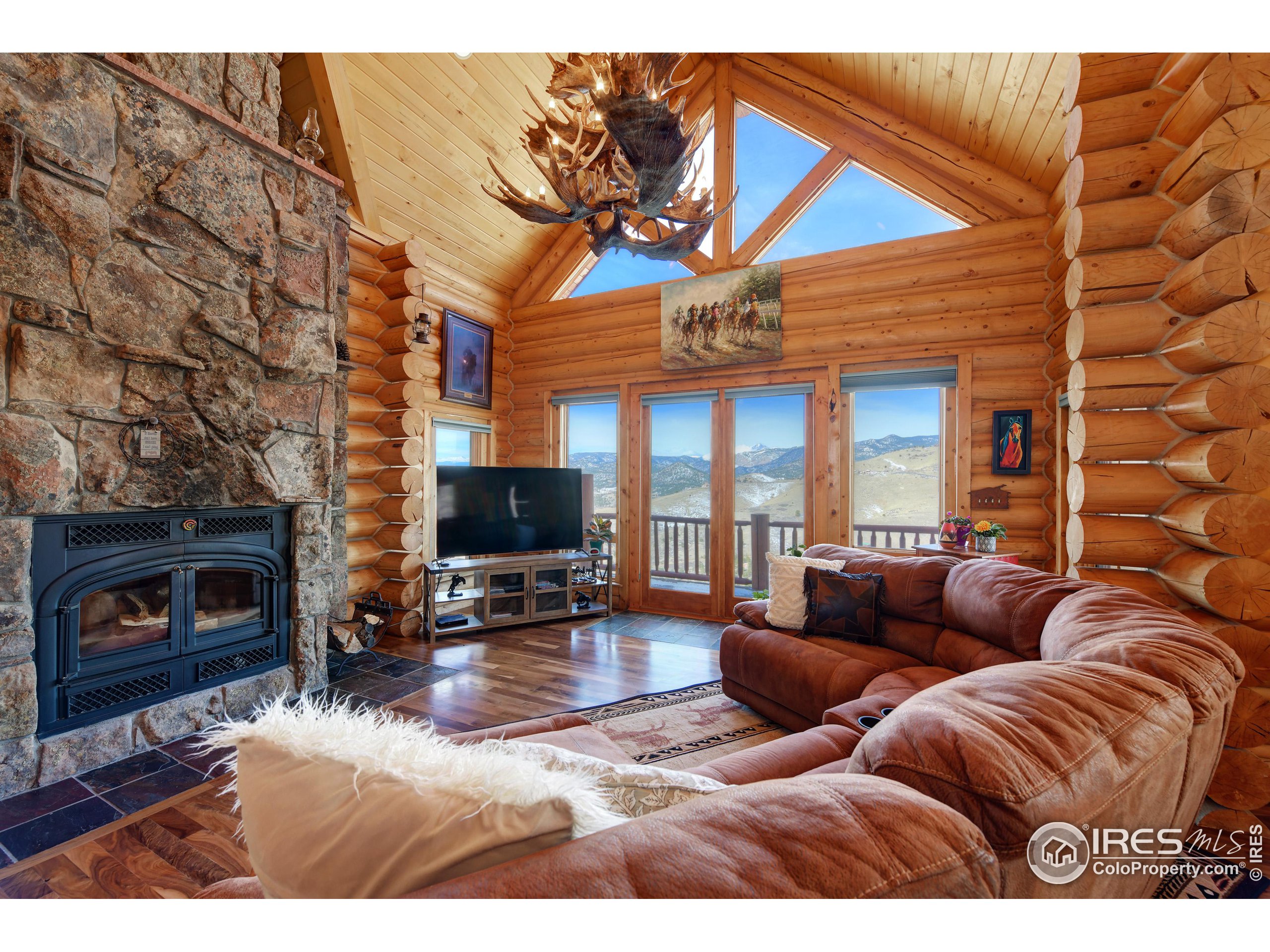 370 Blue Mountain Trl