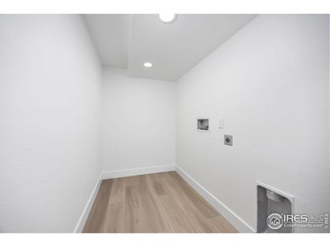 Tiny photo for 2456 Sunset Dr, Longmont, CO 80501 (MLS # 1045628)