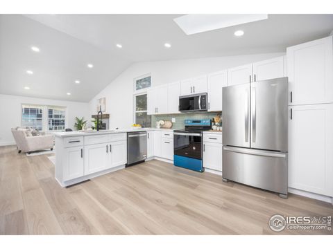 Tiny photo for 2456 Sunset Dr, Longmont, CO 80501 (MLS # 1045628)