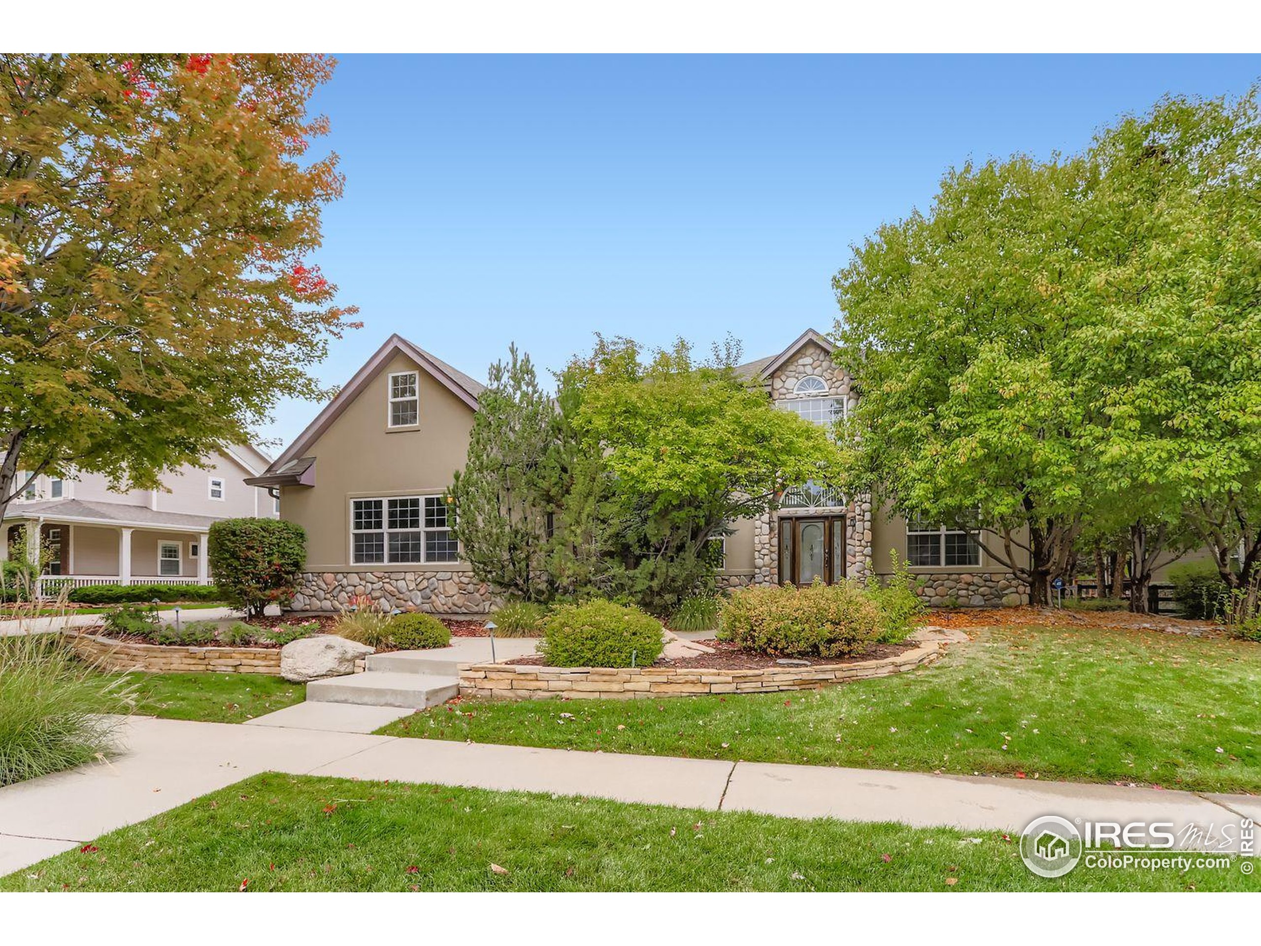 2020 Creekside Dr