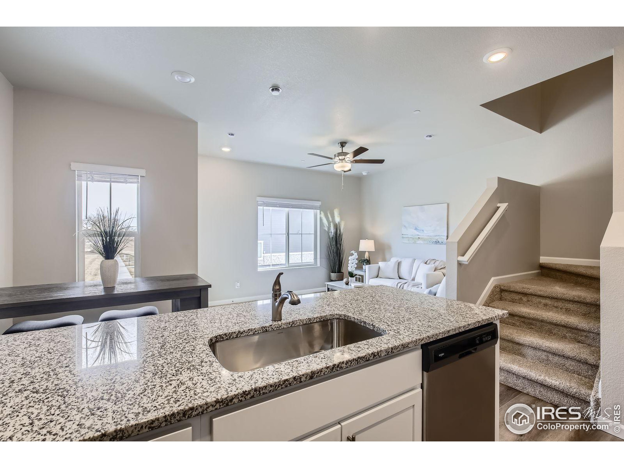 141 Robin Rd