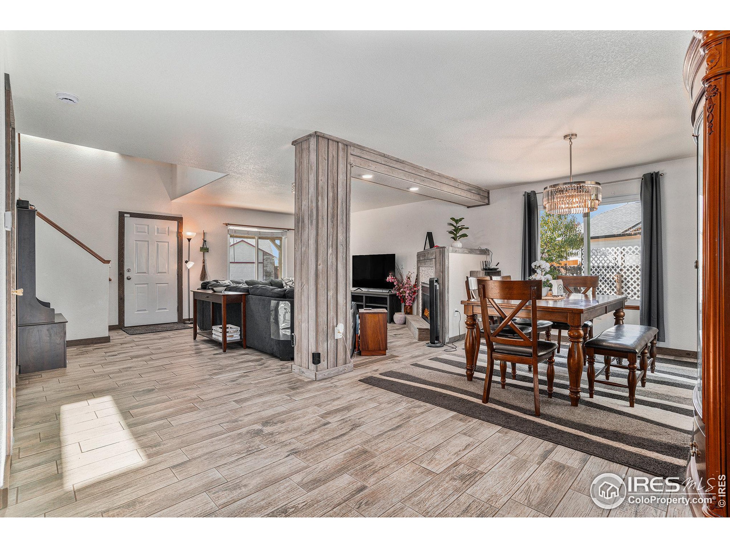 450 Stevens Cir