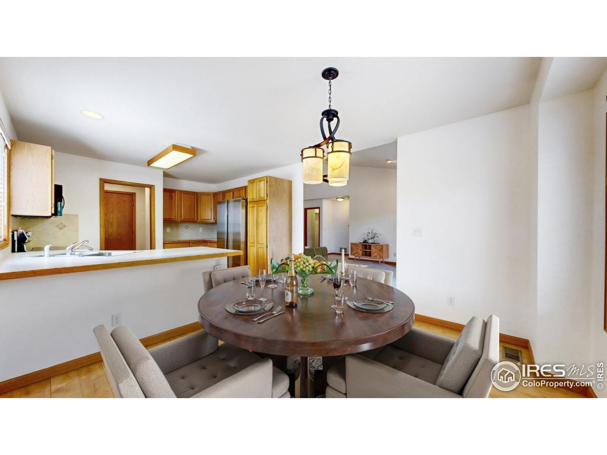 711 Eagle Ln