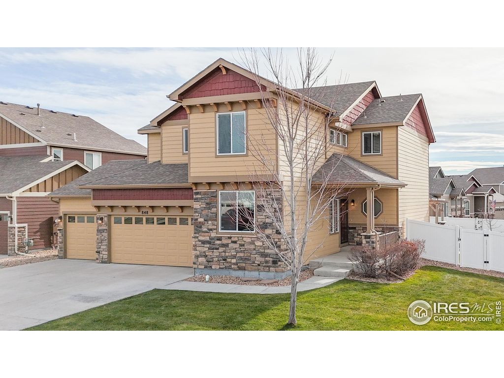 Photo of 848 Shirttail Peak Dr, Windsor, CO 80550 (MLS # 1048190)