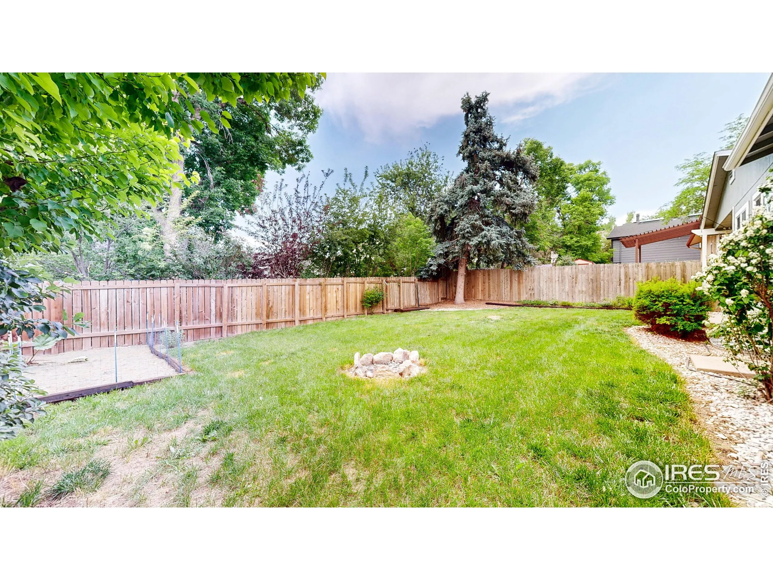 Fort Collins, Colorado 80526, United States, 4 Bedrooms Bedrooms, ,2 BathroomsBathrooms,Residential,Active,154353