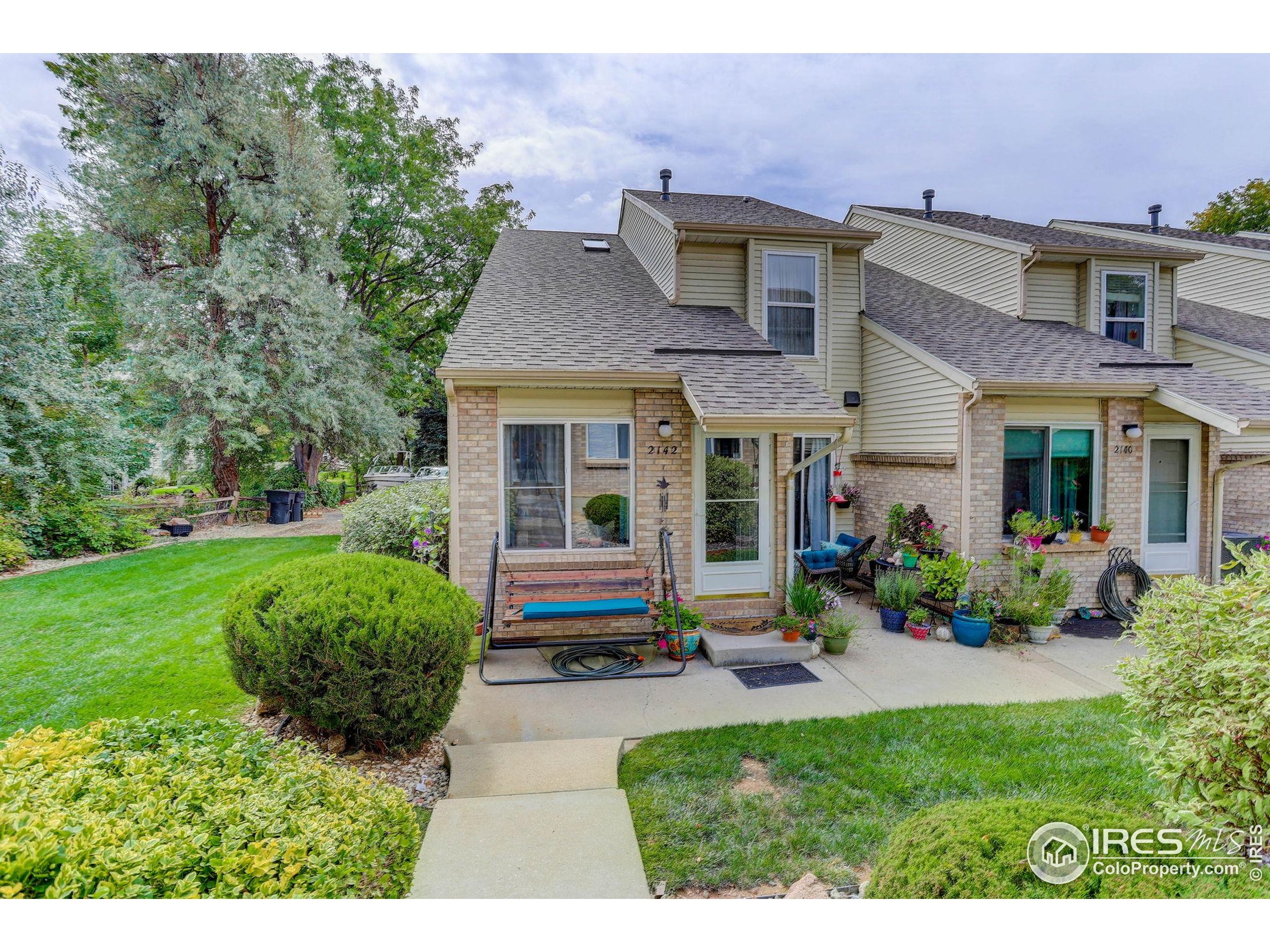 2148 Meadow Ct