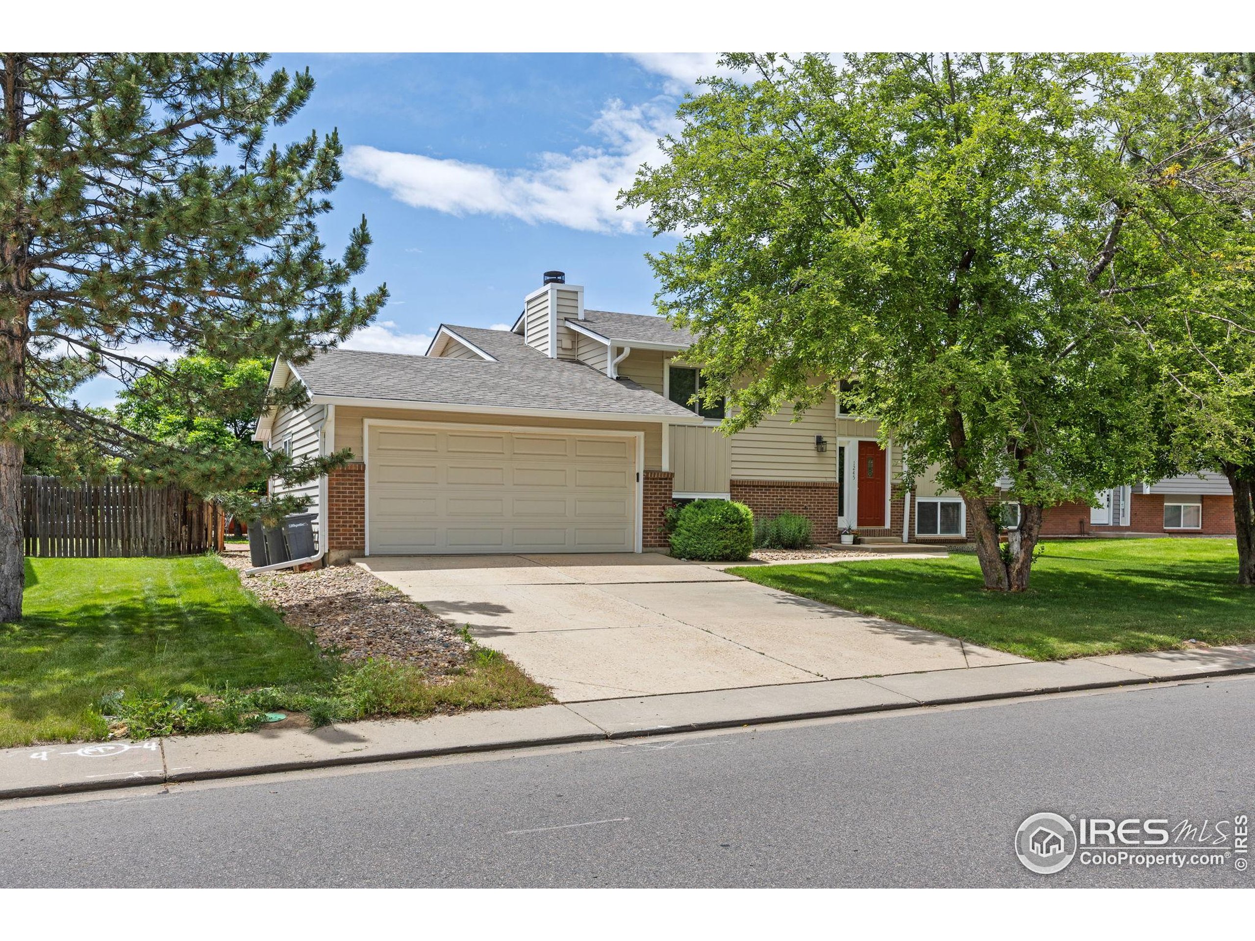 1245 Ceres Dr