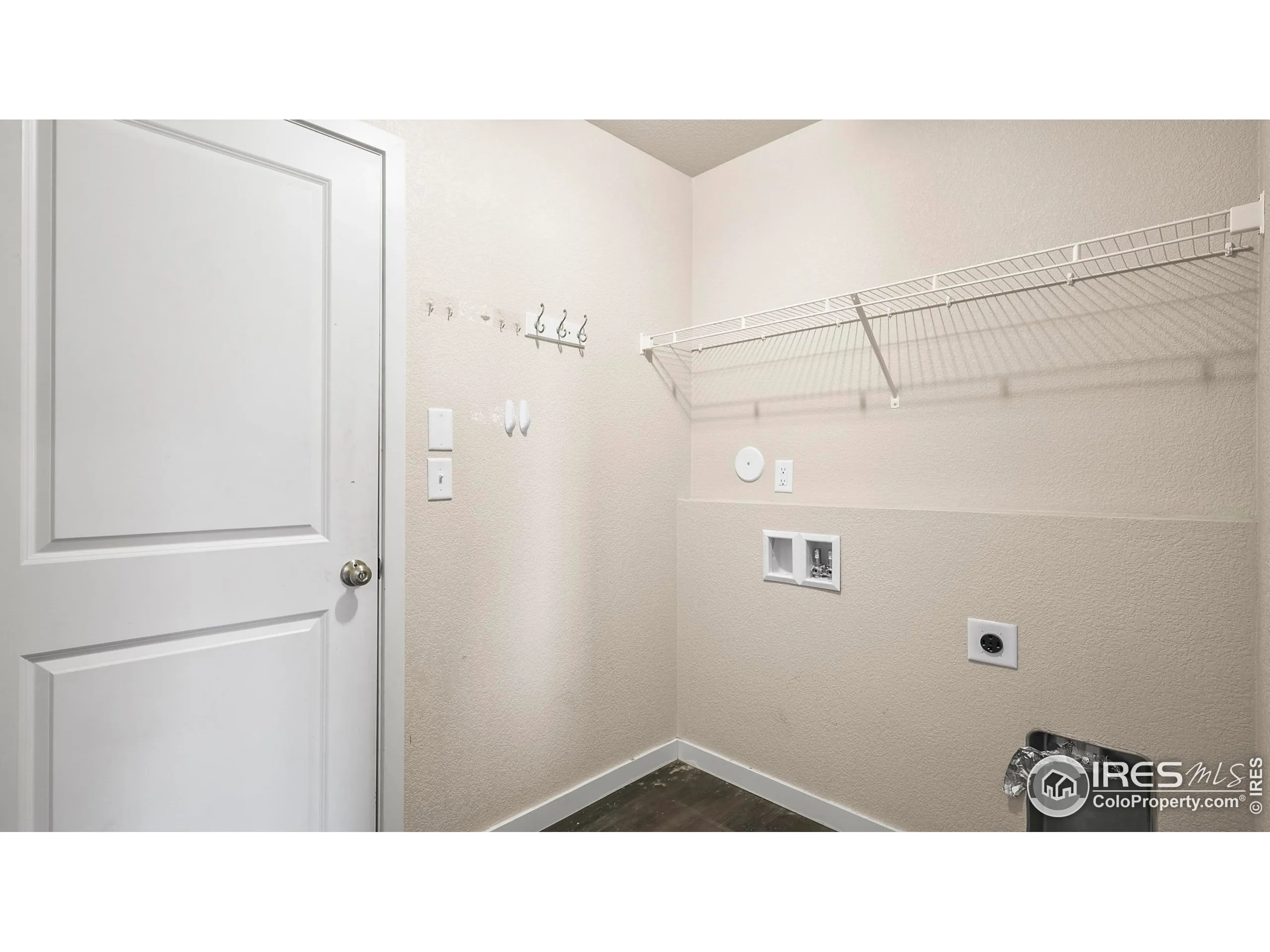 Wiggins, Colorado 80654, United States, 2 Bedrooms Bedrooms, ,2 BathroomsBathrooms,Residential,Active,213224