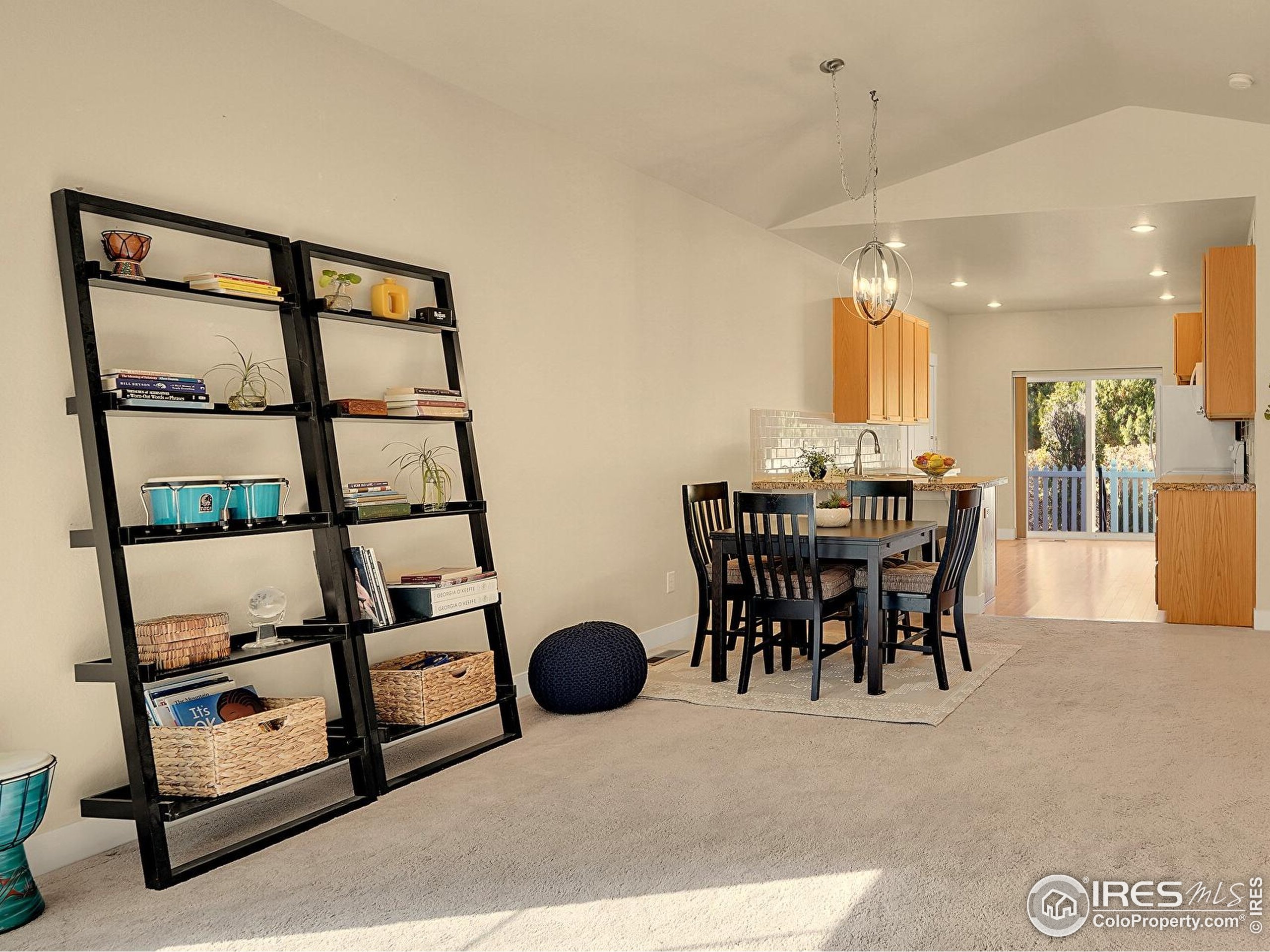 1020 Village Cir