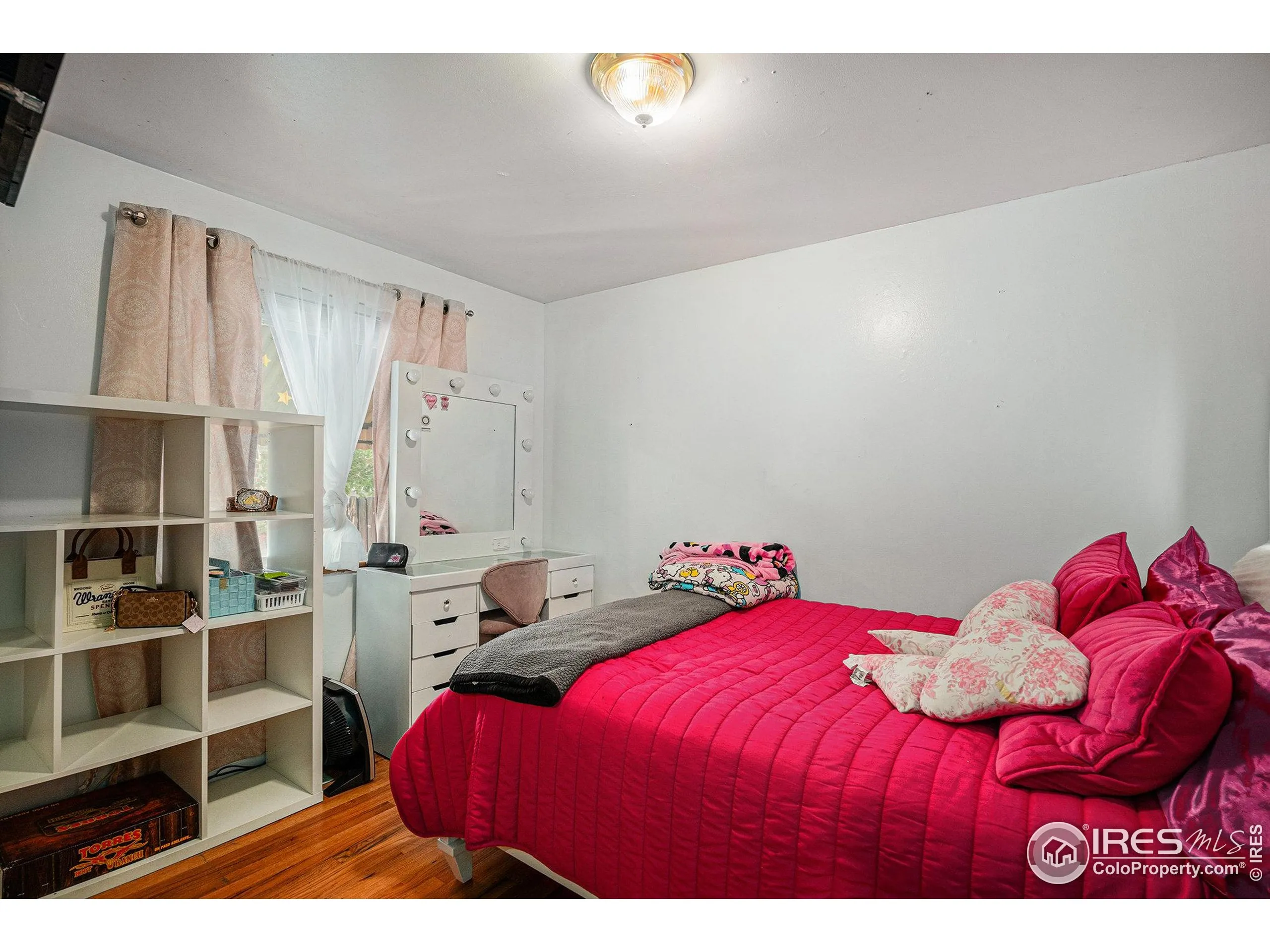 Denver, Colorado 80219, United States, 5 Bedrooms Bedrooms, ,2 BathroomsBathrooms,Residential,Active,141927