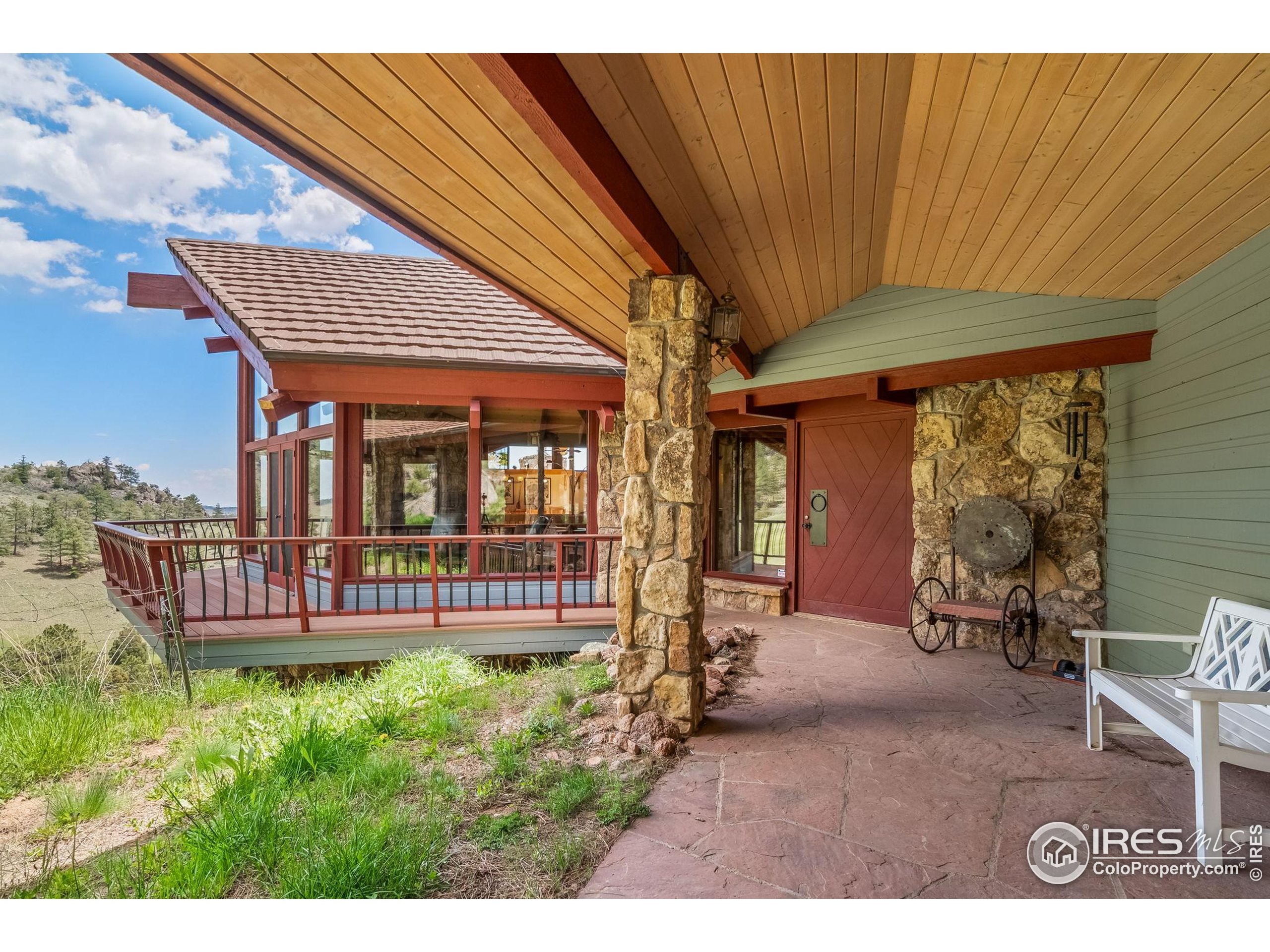 1692 Kiowa Rd