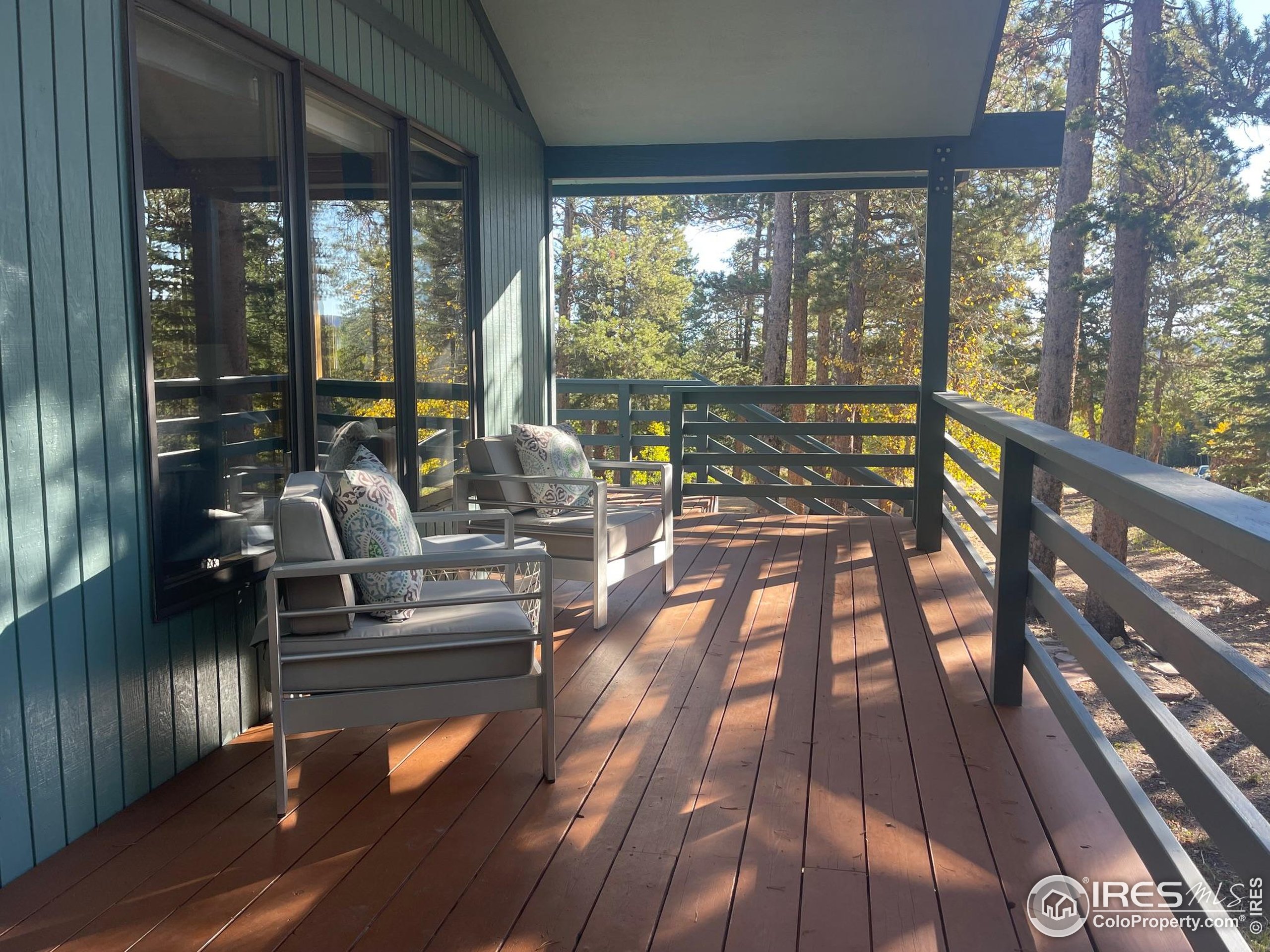 33 N Skinner Rd