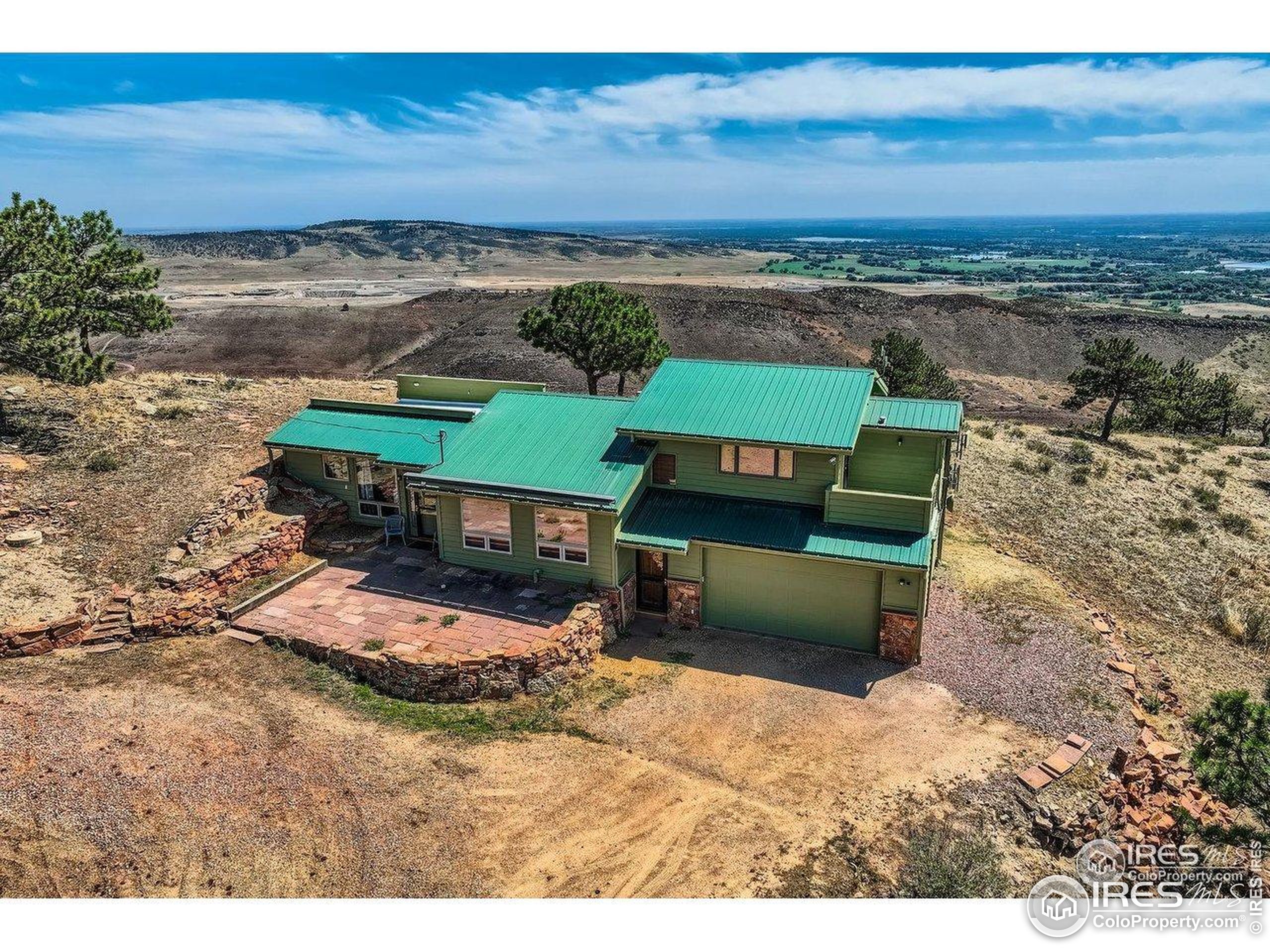 2450 Eagle Ridge Rd

                                                                             Lyons                                

                                    , CO - $1,350,000