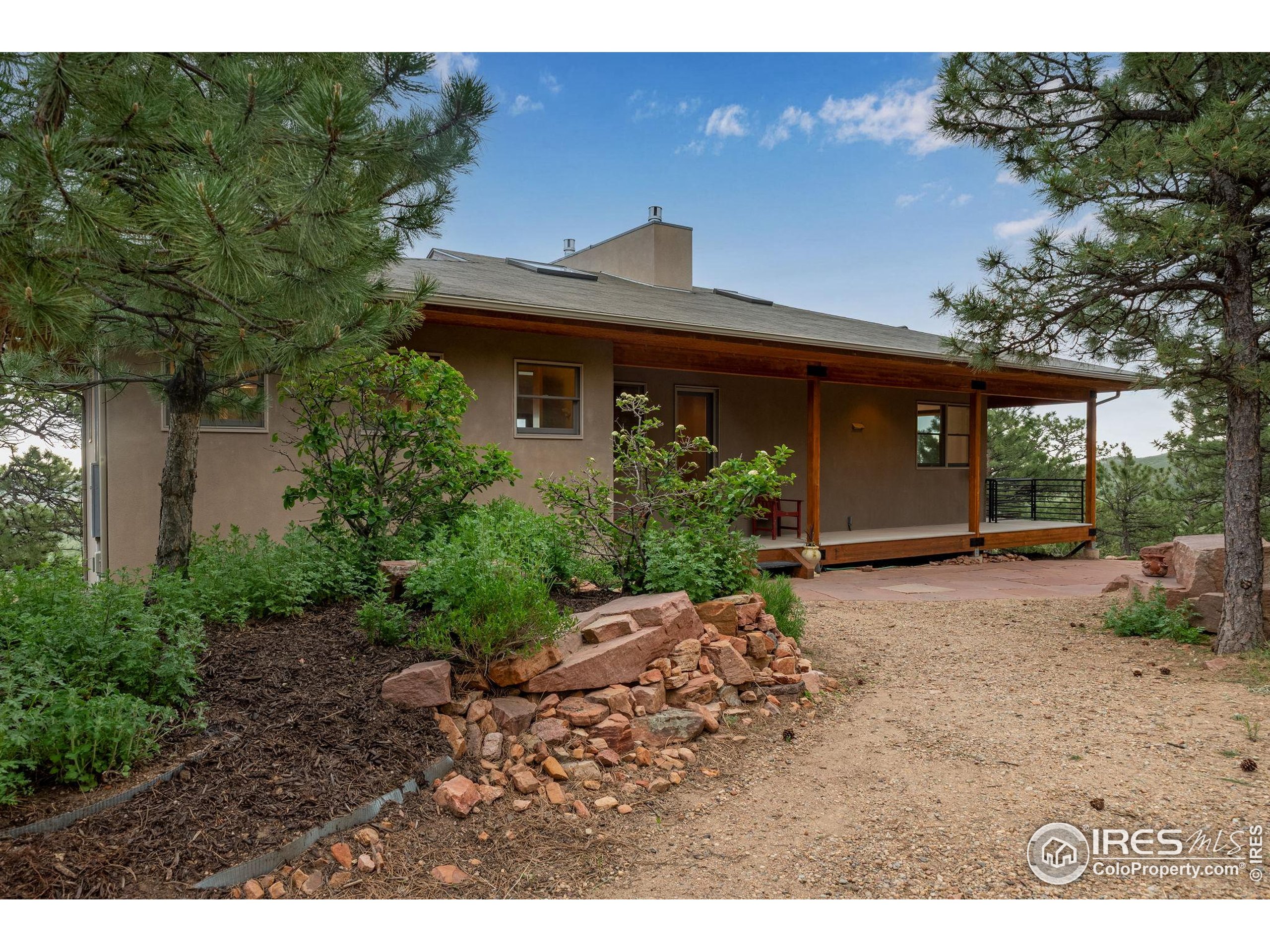 435 Quartz Way