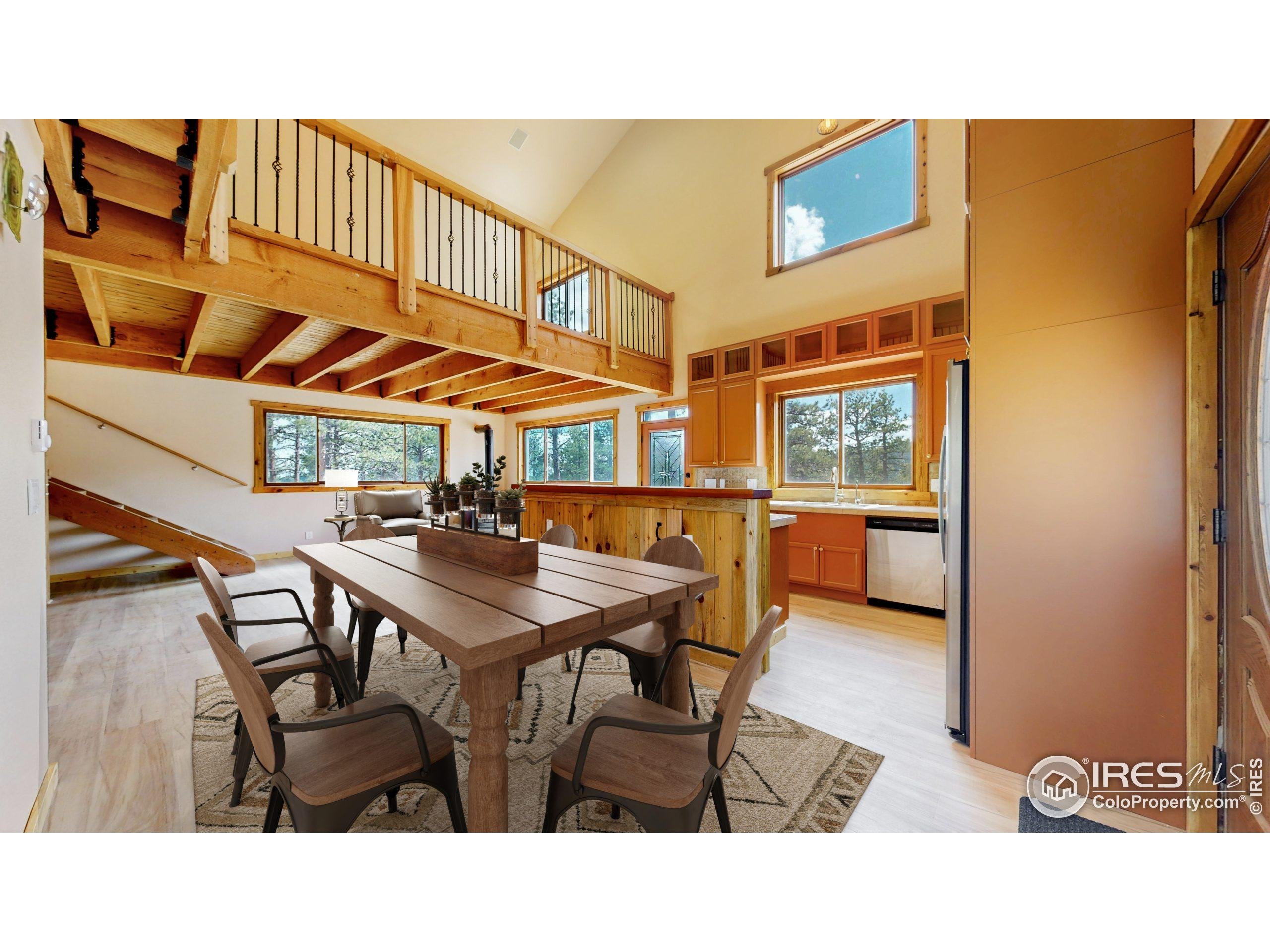 585 Taylor Rd