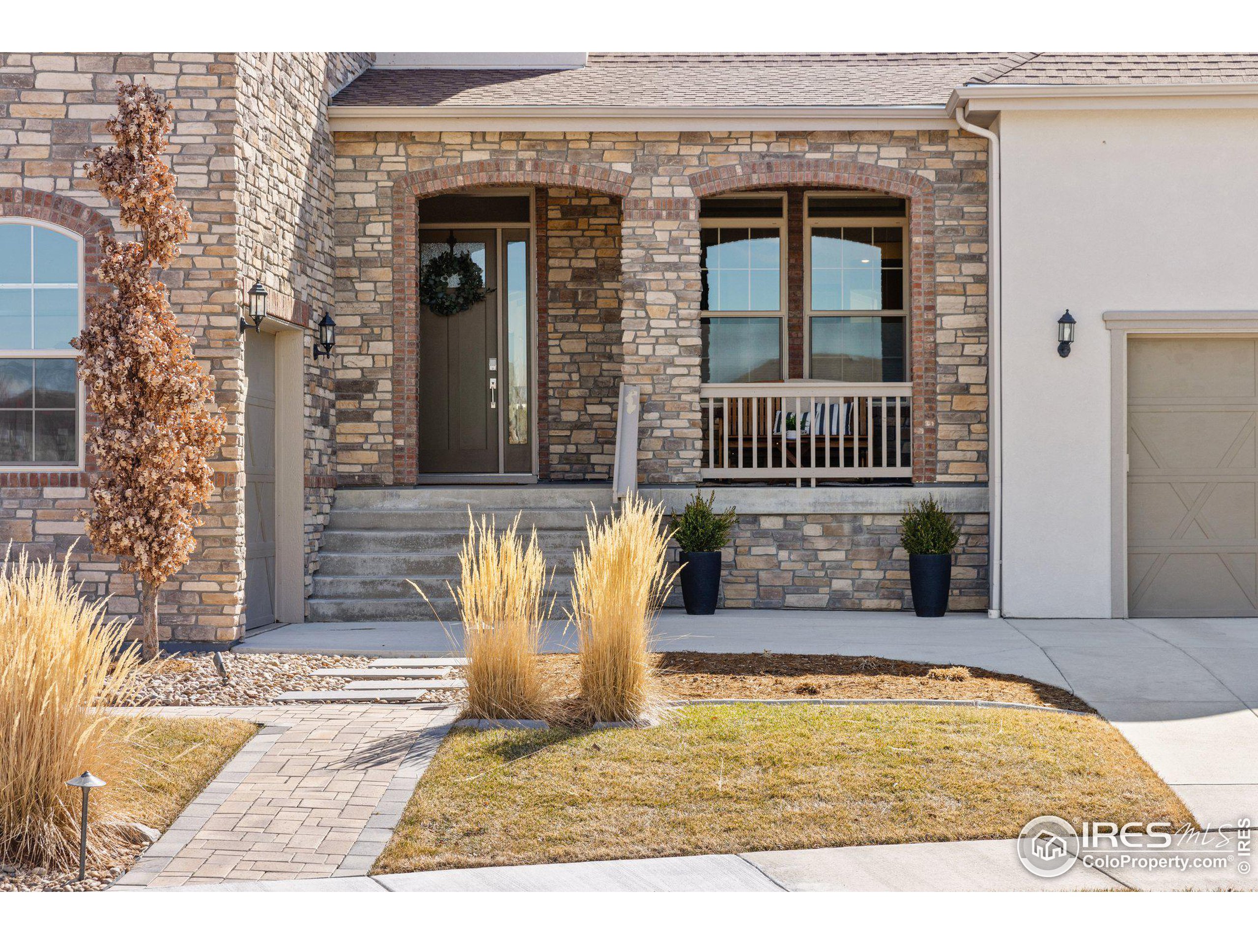 2232 Sedgwick Ct