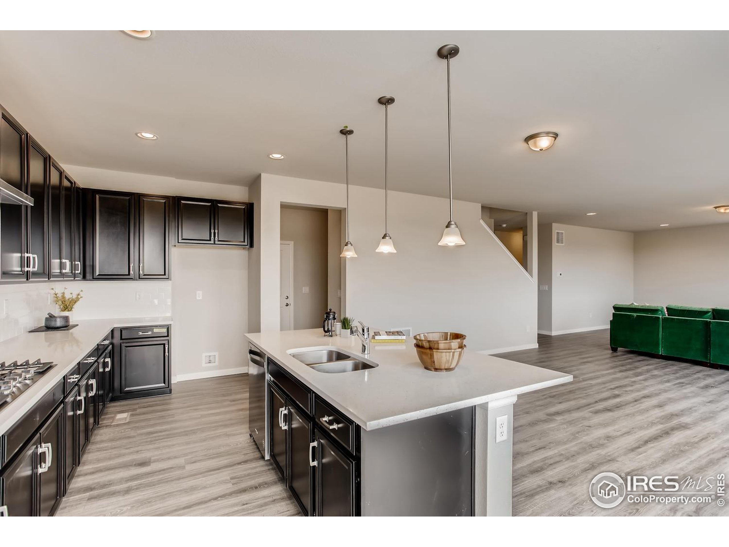 2718 Crystal Springs Ln