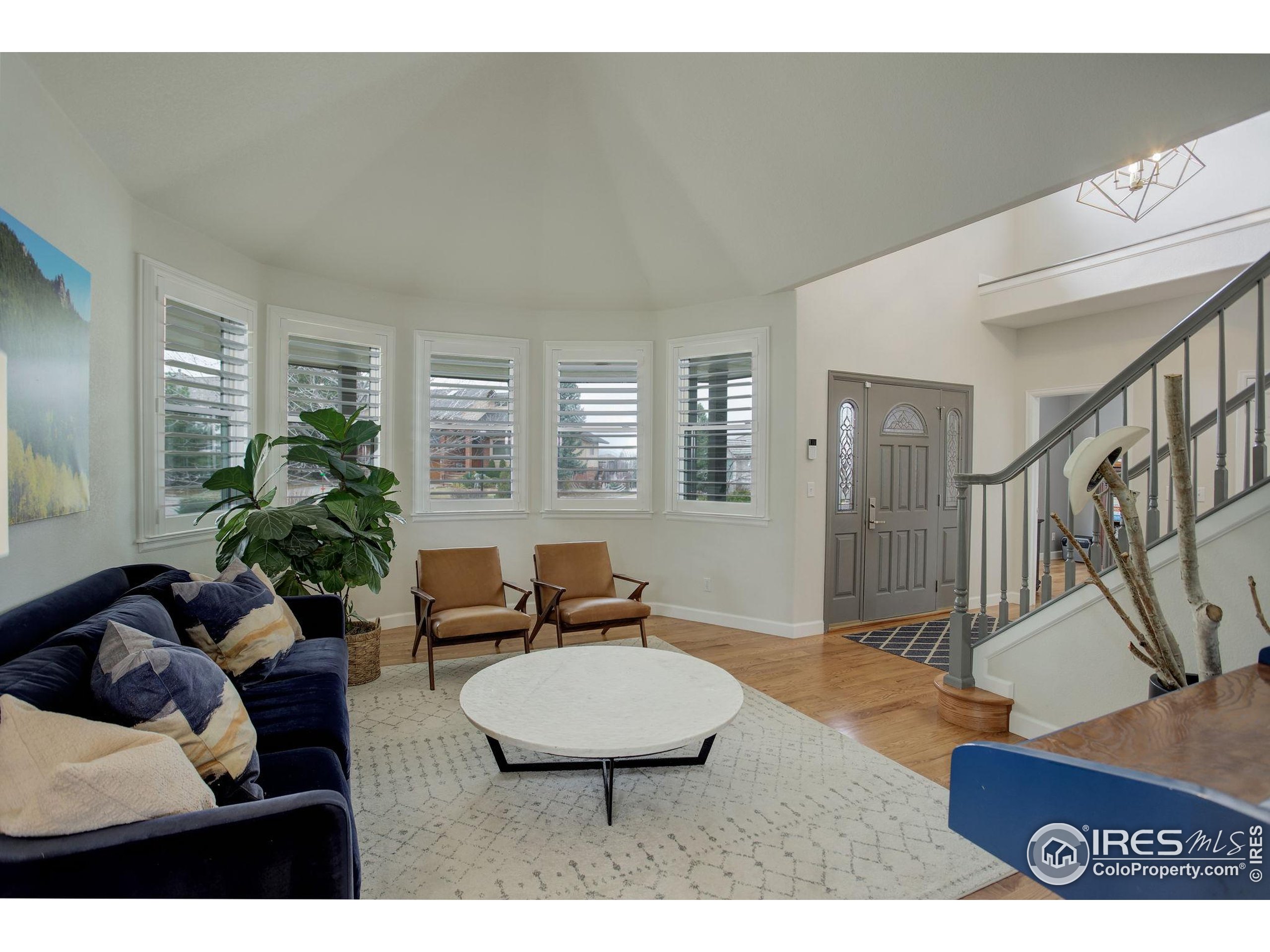 366 Blackhawk Ln
