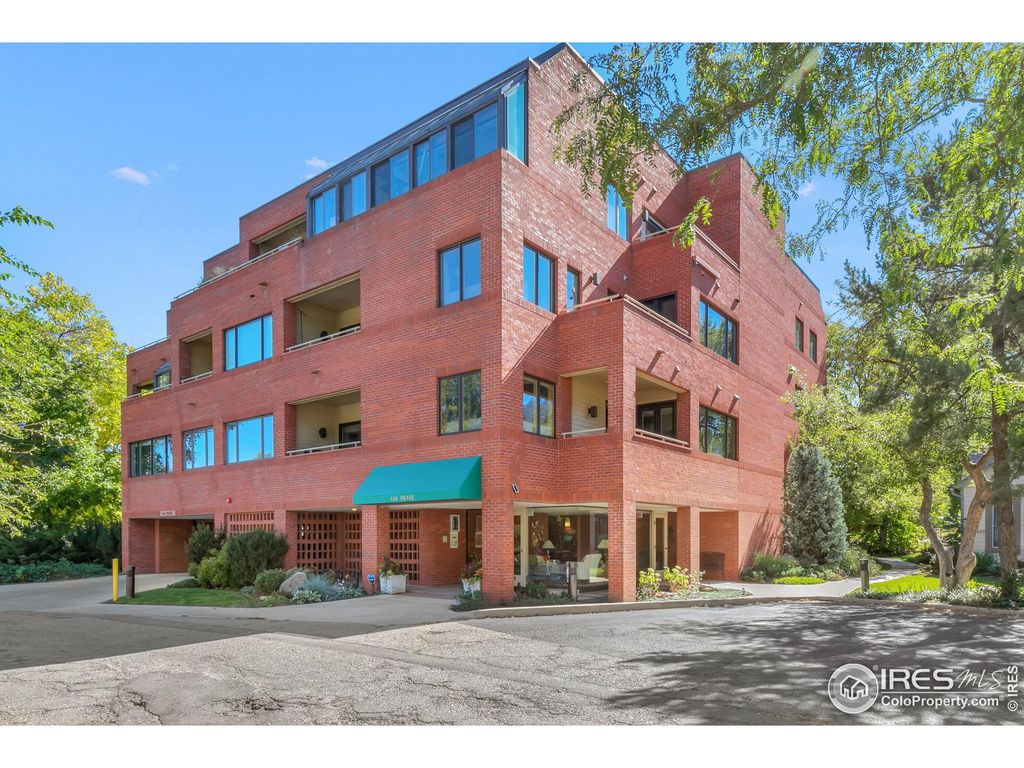 Photo of 624 Pearl St 203, Boulder, CO 80302 (MLS # 998096)