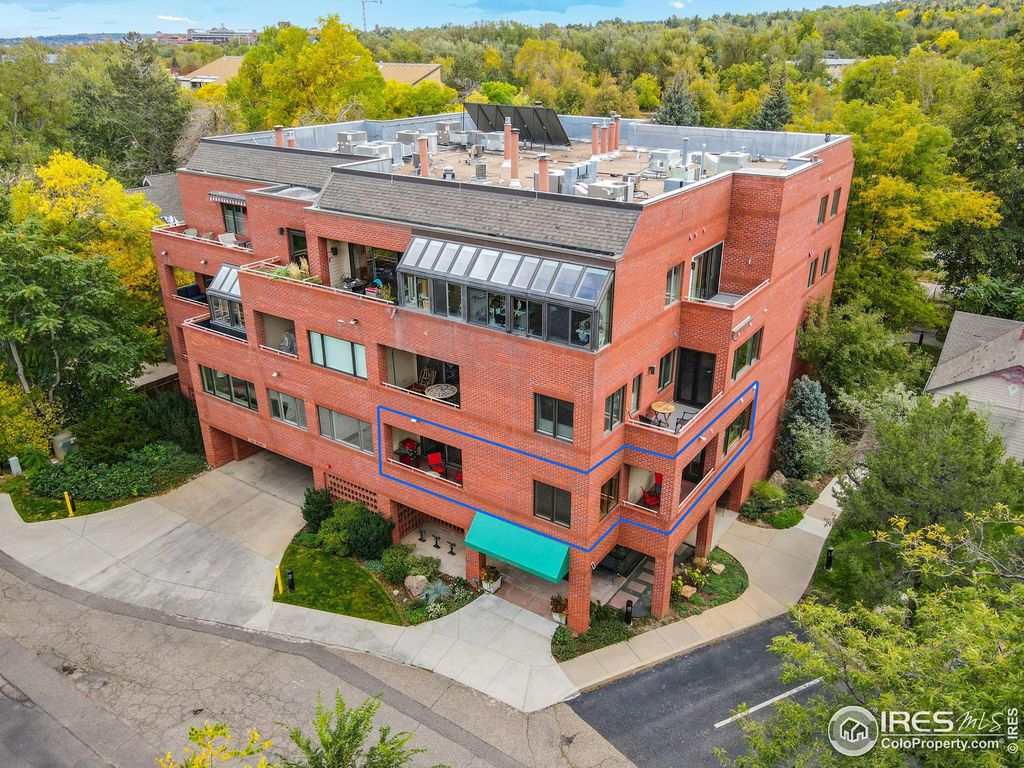 Photo of 624 Pearl St 203, Boulder, CO 80302 (MLS # 998096)